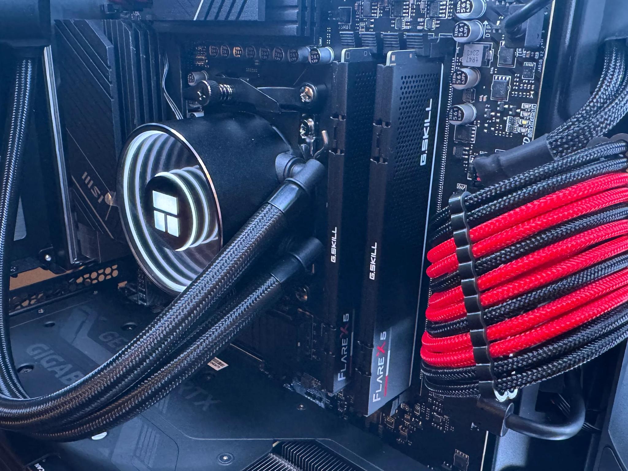 ⬛️Black Box⬛️ RTX 4070 | Ryzen 7 7700X | 32GB DDR5 | 1TB SSD