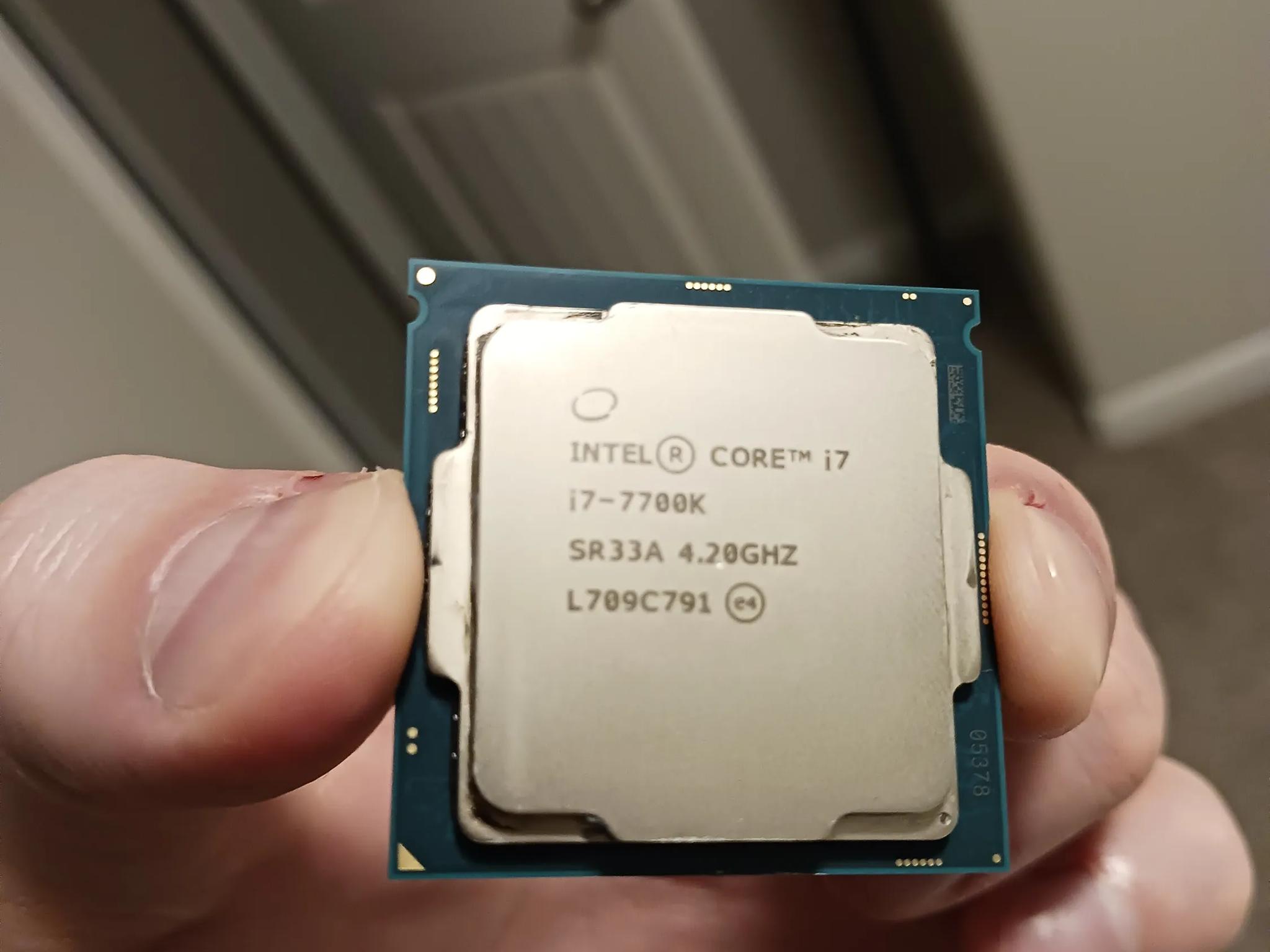 Intel Core i7-7700k with Asus Z270i mITX mobo