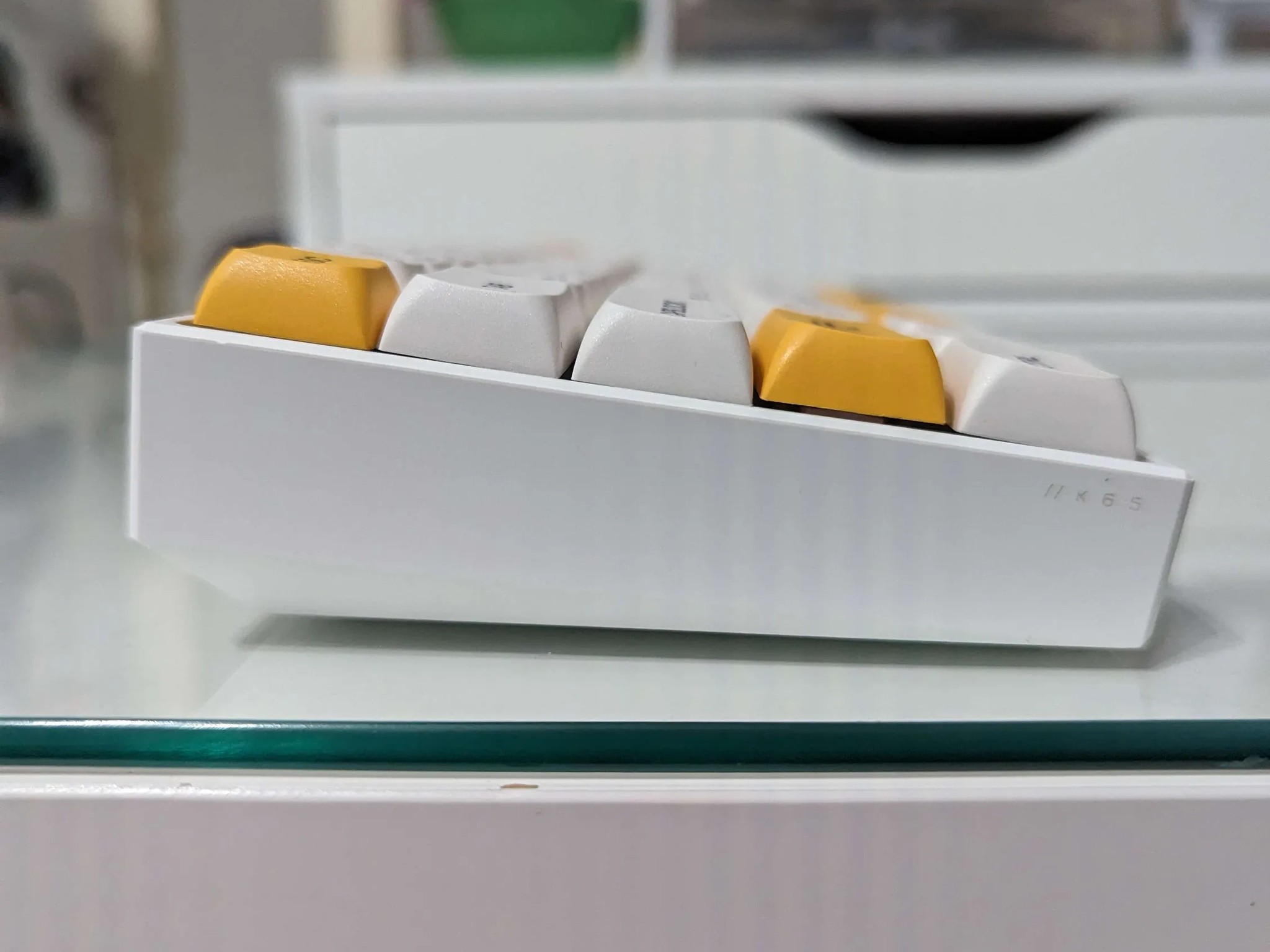 Corsair K65 RGB Mini "Bee"