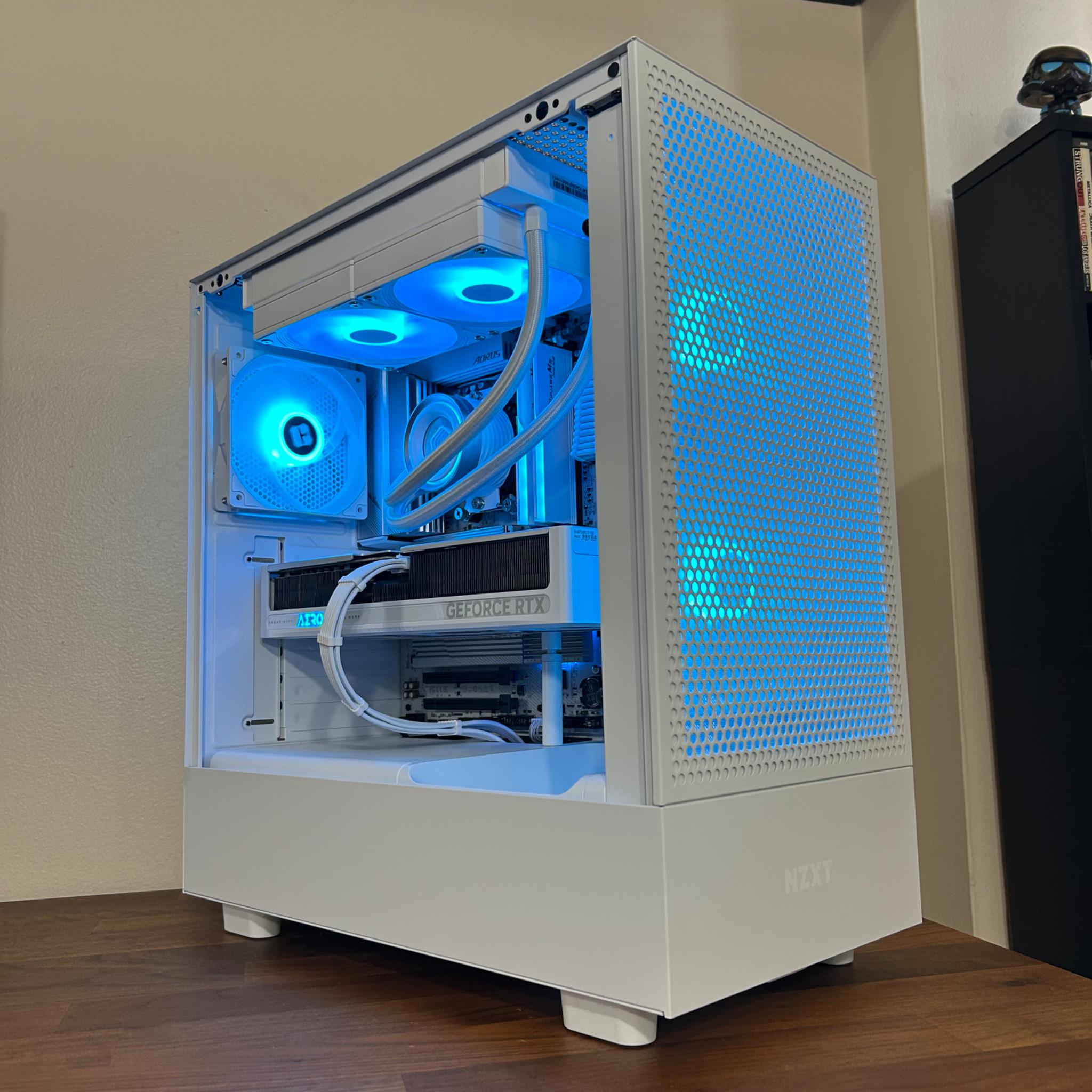 *FREE GAME* RTX 5070 12GB | Ryzen 7 7700X | 32GB DDR5 6000MT/s | 2TB NVMe | The Sentinel RTX