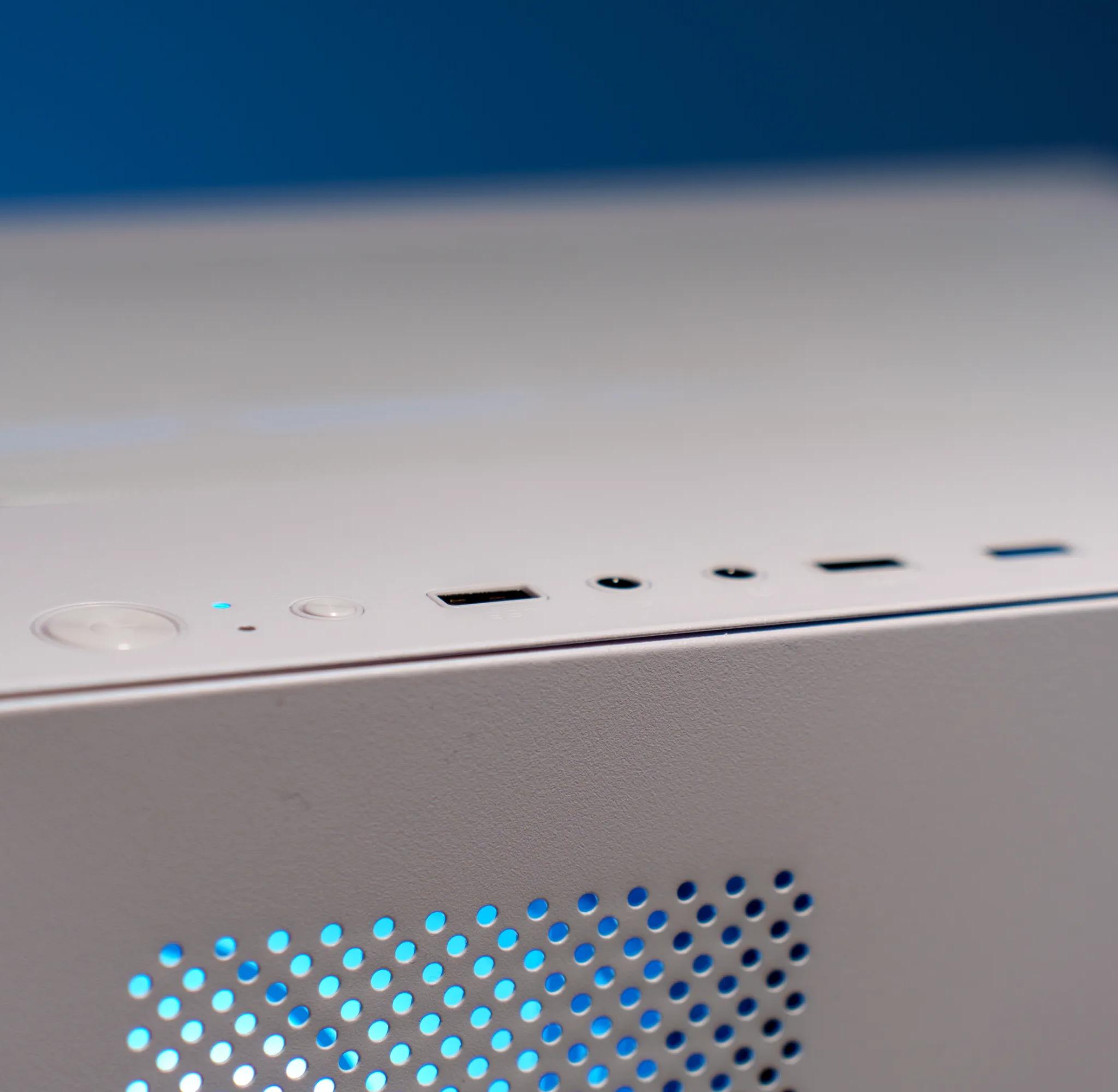 All White Gaming PC | Ryzen 5 5600x | RX 6600 | 16GB DDR4 3600MHz | 1TB m.2