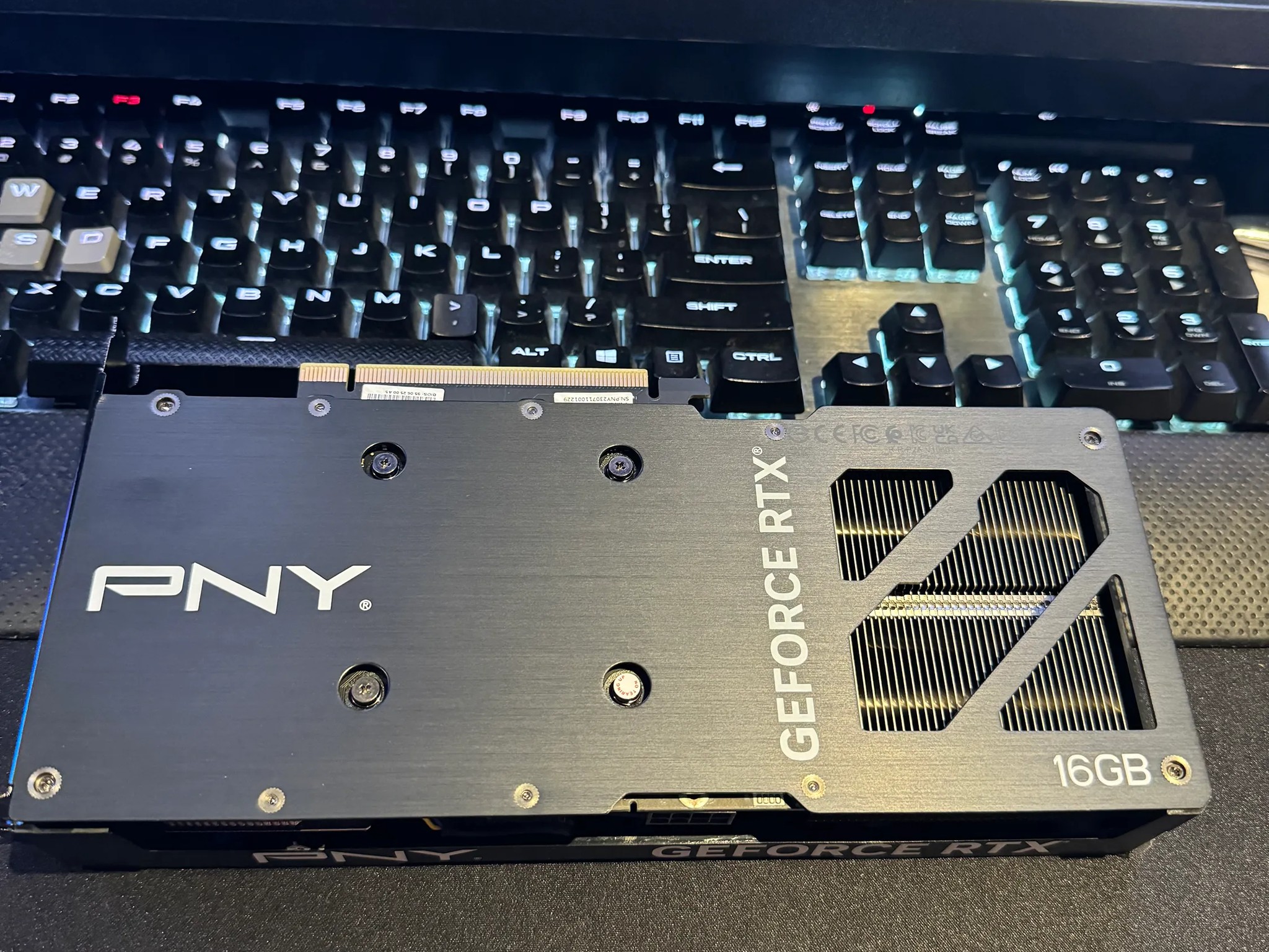 PNY GeForce RTX™ 4060 Ti 16GB Verto™ Dual Fan oc