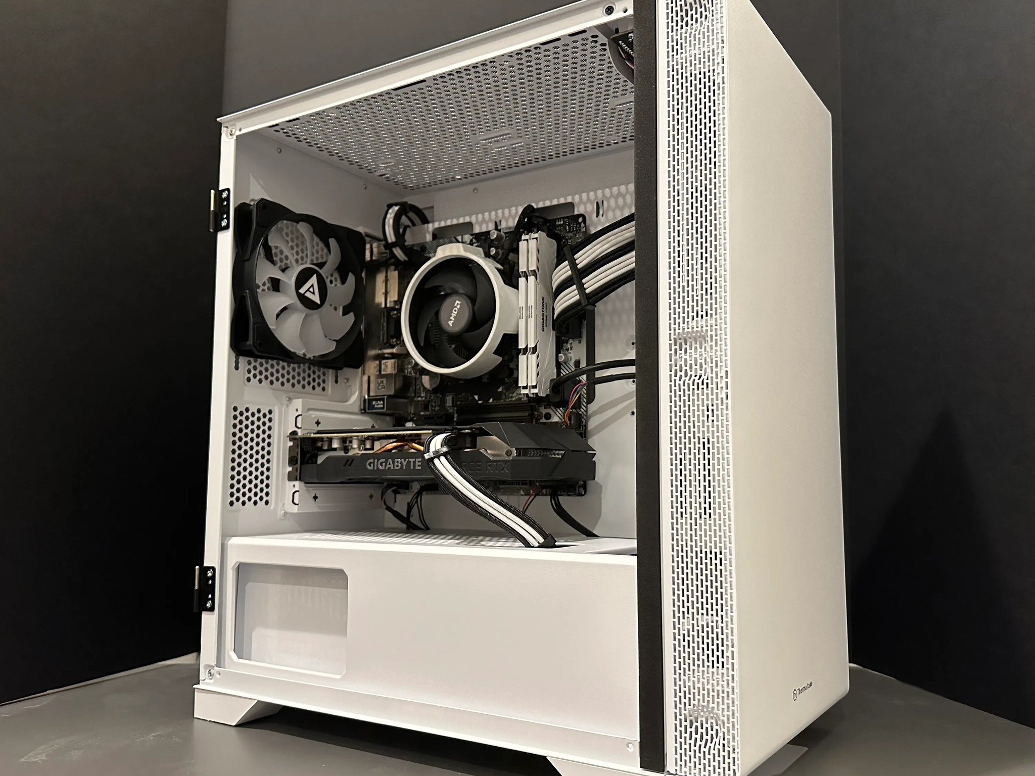 Ryzen 5 + RTX2060 Gaming PC
