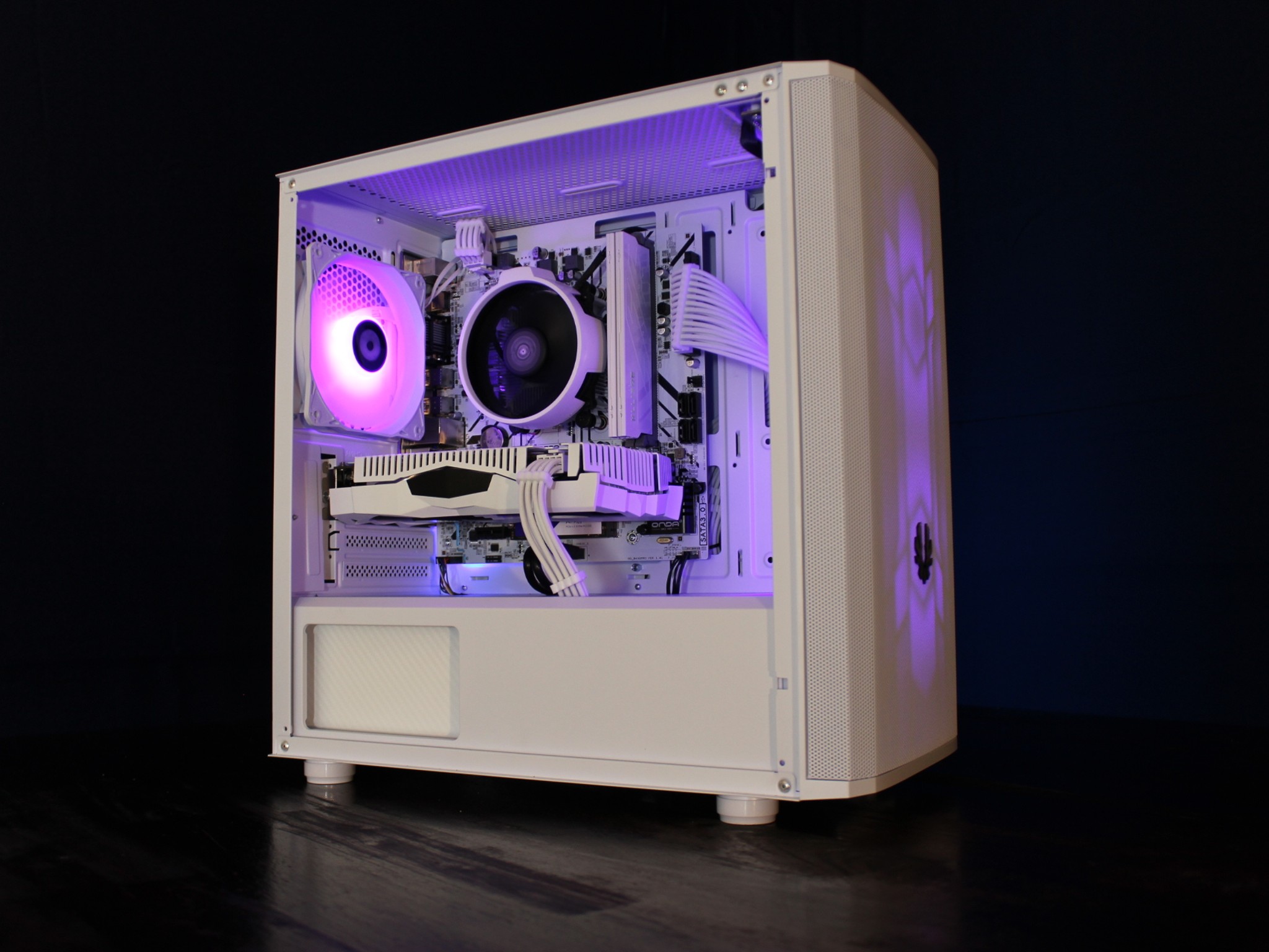 Gaming PC: Ryzen 5 3600, RTX 2060 Super, 16GB RAM, 1TB SSD