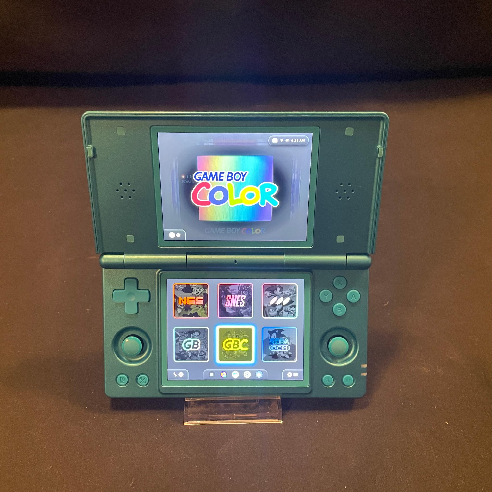 Clamshell Retro Game Console Handheld 128gb With Custom OS