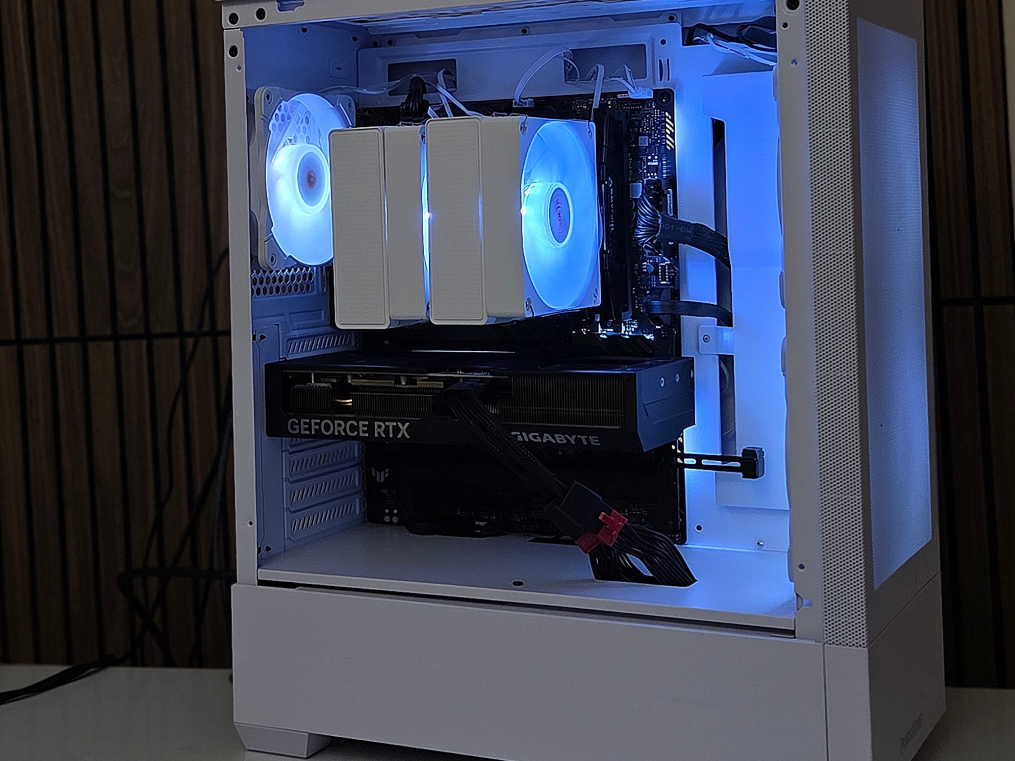 1440P White Gaming v2  PC | 12700K | RTX 4070 super 12GB | DDR4/5 | Z690 | 32GB RAM | 1TB | Win11