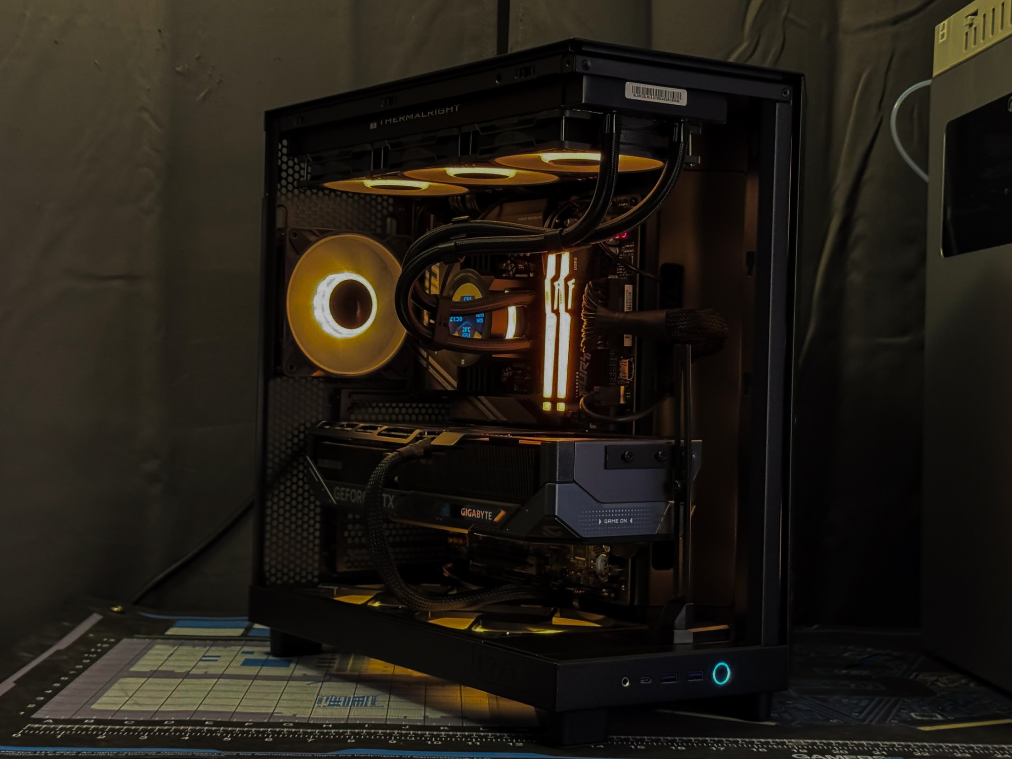 Amber - 9850X3D, RTX 5080, 2TB SSD, Wifi