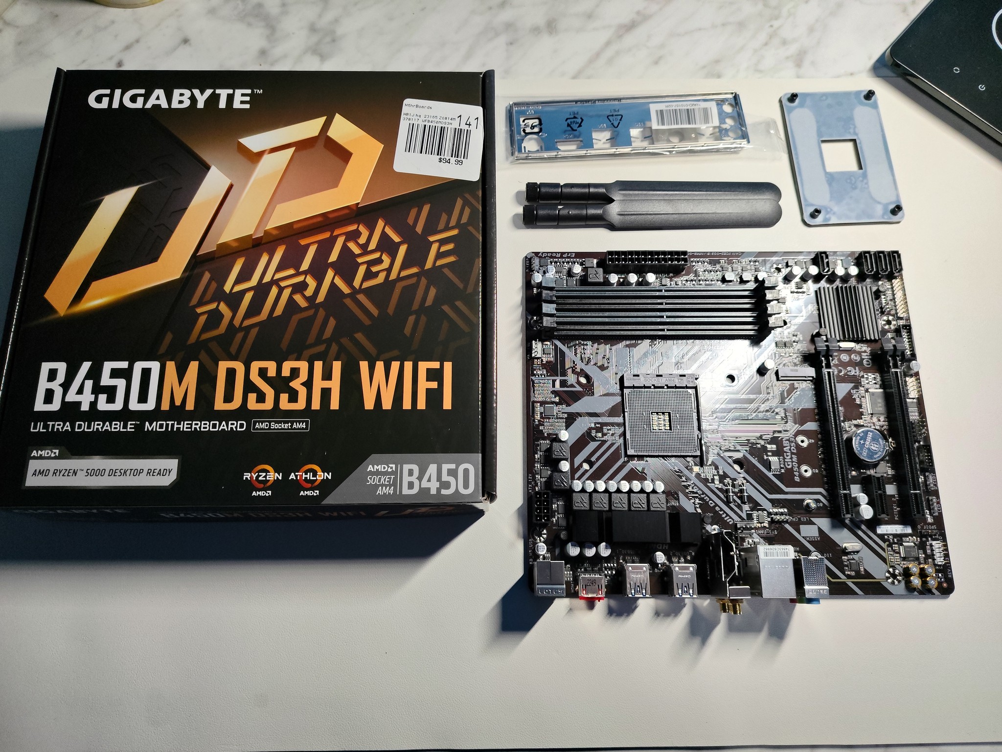 GIGABYTE B450M DS3H WIFI MATX