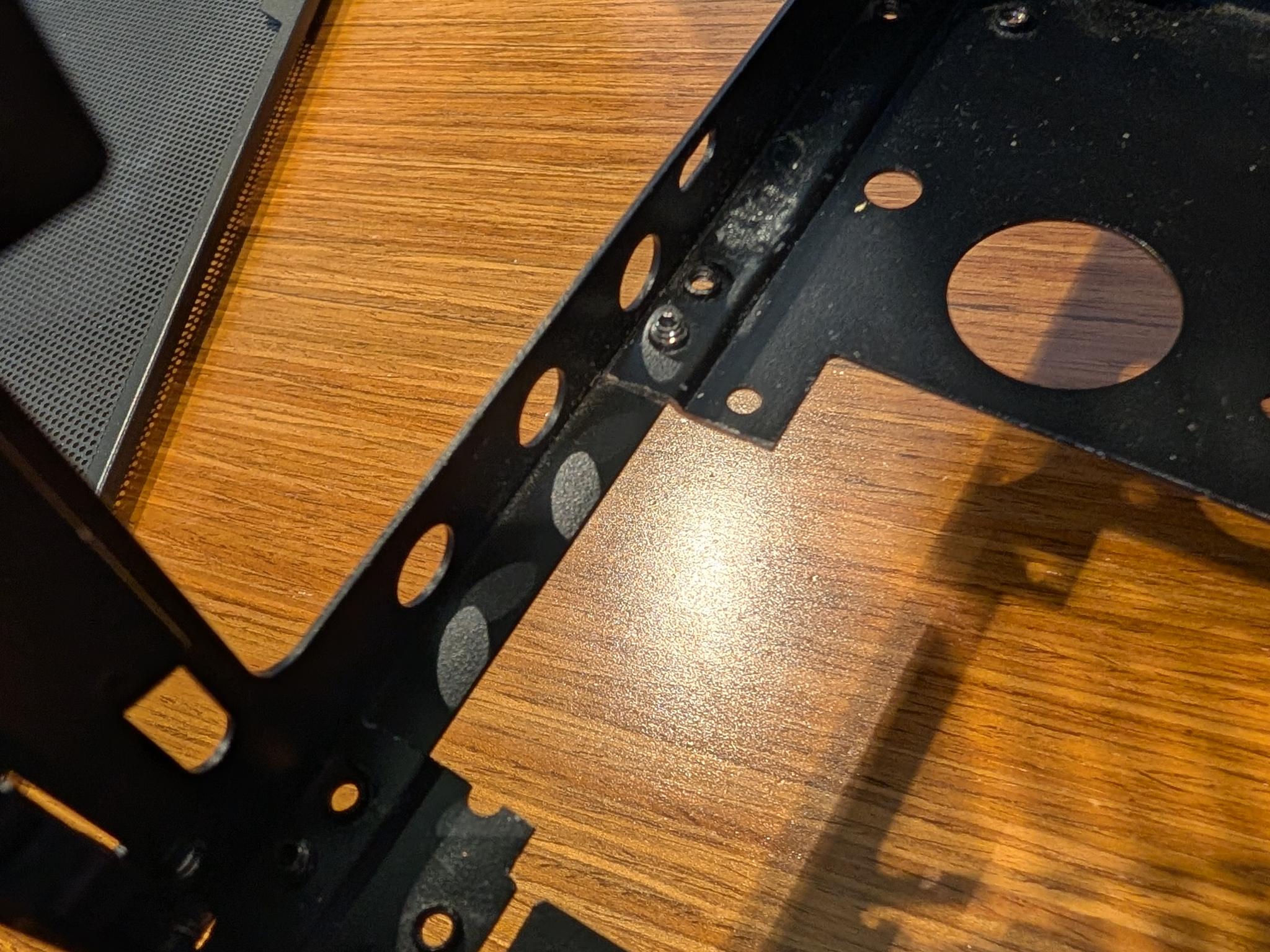 SSUPD Meshroom S w/PCIe 4.0 Riser (Black - Mesh) - Image 2