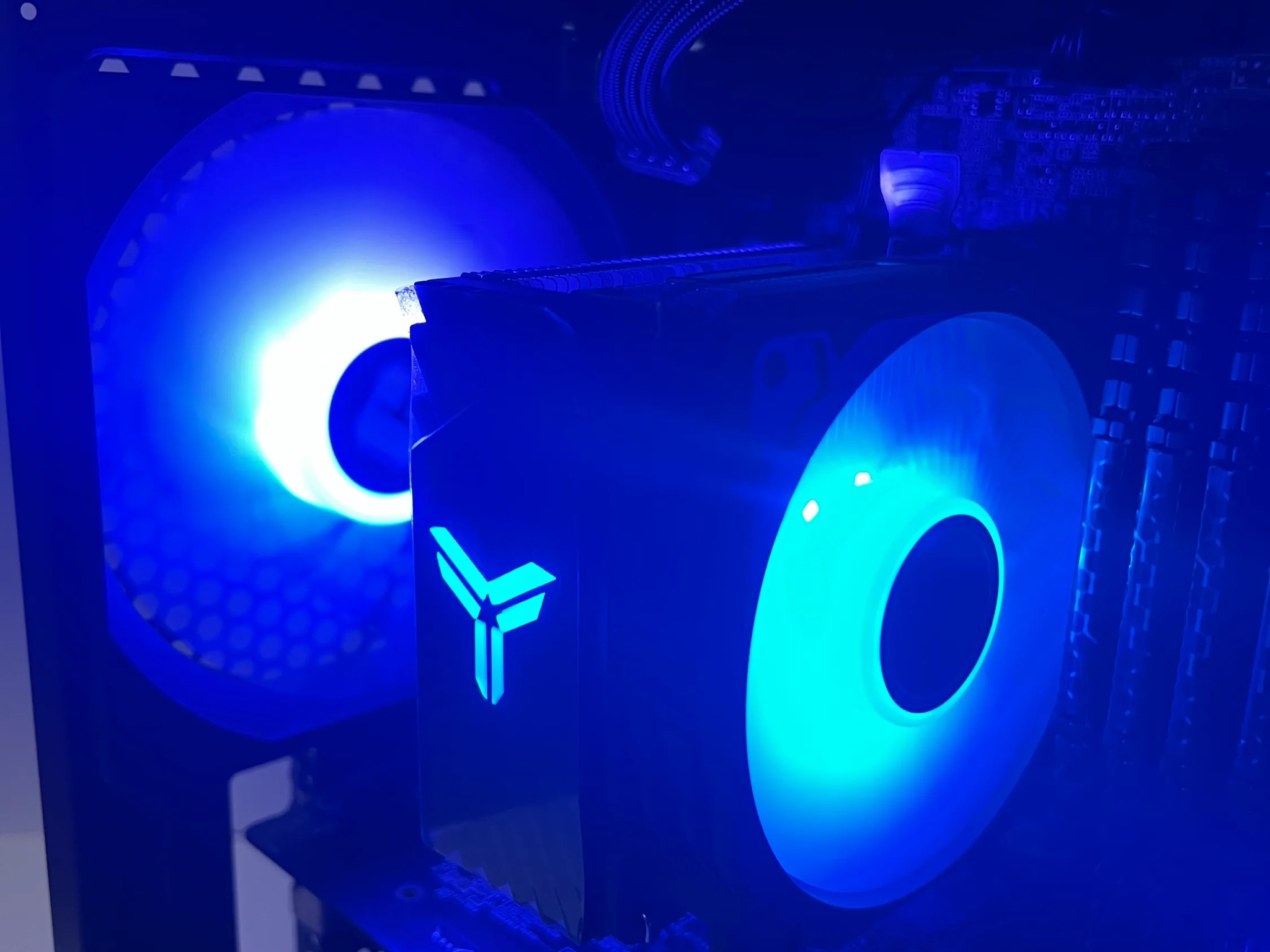 Custom RGB gaming PC I5 4970k RX 580 6gb 16gb DDR3 Ram 500gb SSD