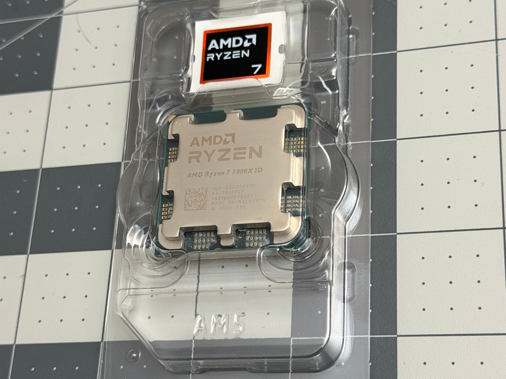 AMD Ryzen 7 7800X3D
