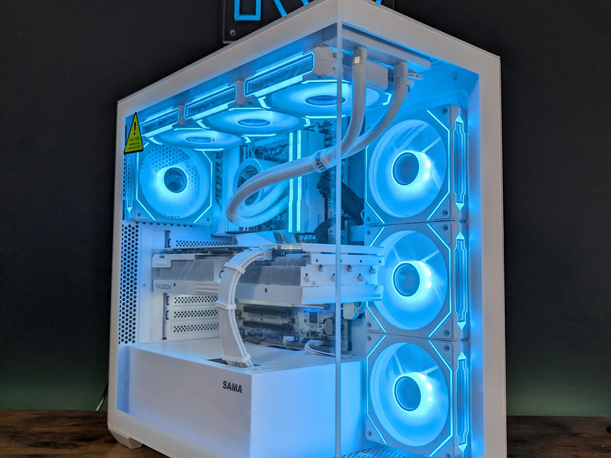 RX 7900XT 20GB // Ryzen 7800x3D // 32GB DDR5 // 2TB Gen4 NVMe // WiFi