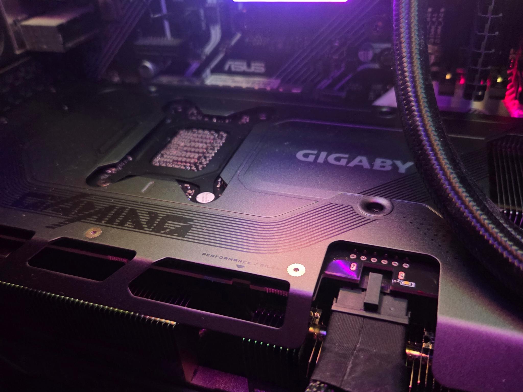 5070Ti - Gigabyte Gaming OC 16GB