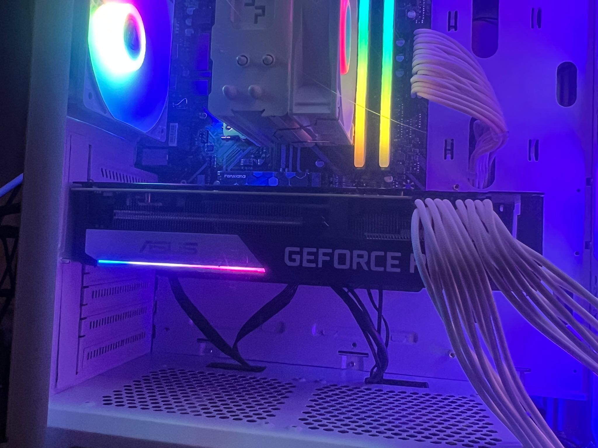 BLACK FRIDAY! RTX 3070| AMD 5600X| 32GB DDR RAM| 1TB
