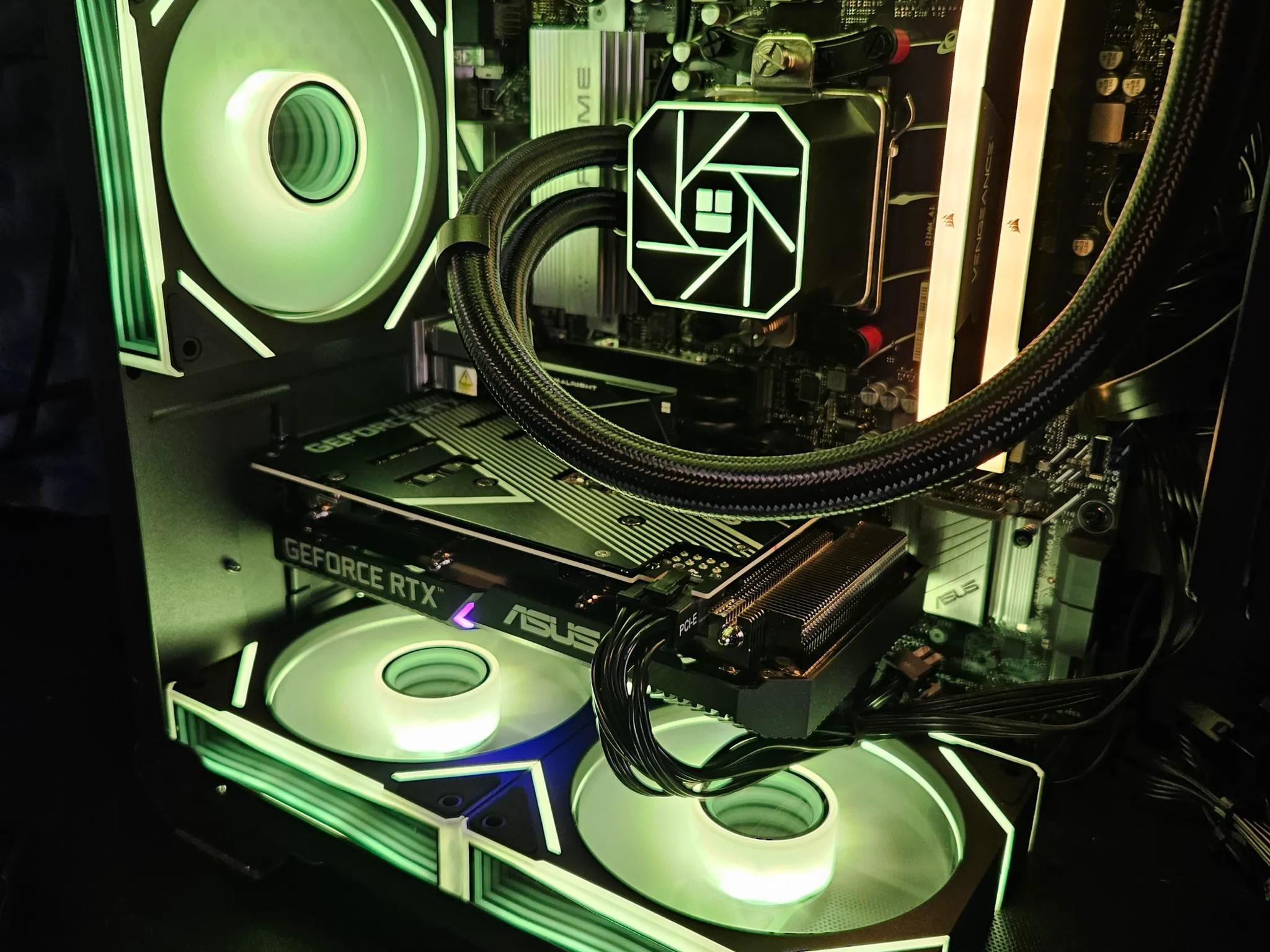 Scratch sale!! Portable liquid cooled RIG Ryzen 7 7800X3D / 32GB / 2TB SSD / RTX3060