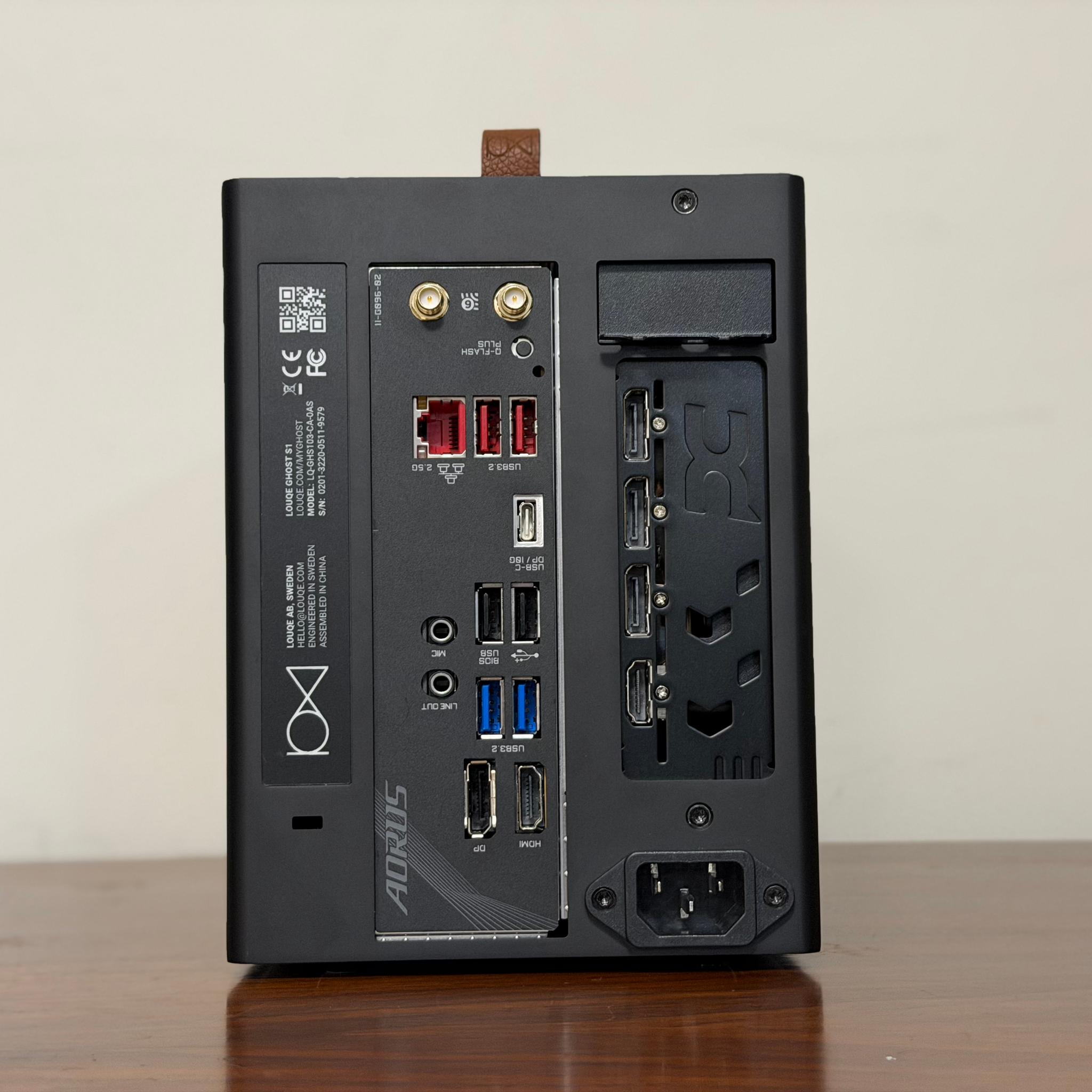 RX 9070 XT | Ryzen 7 7700X | 32GB DDR5 | B650I | 2TB SSD | 850W