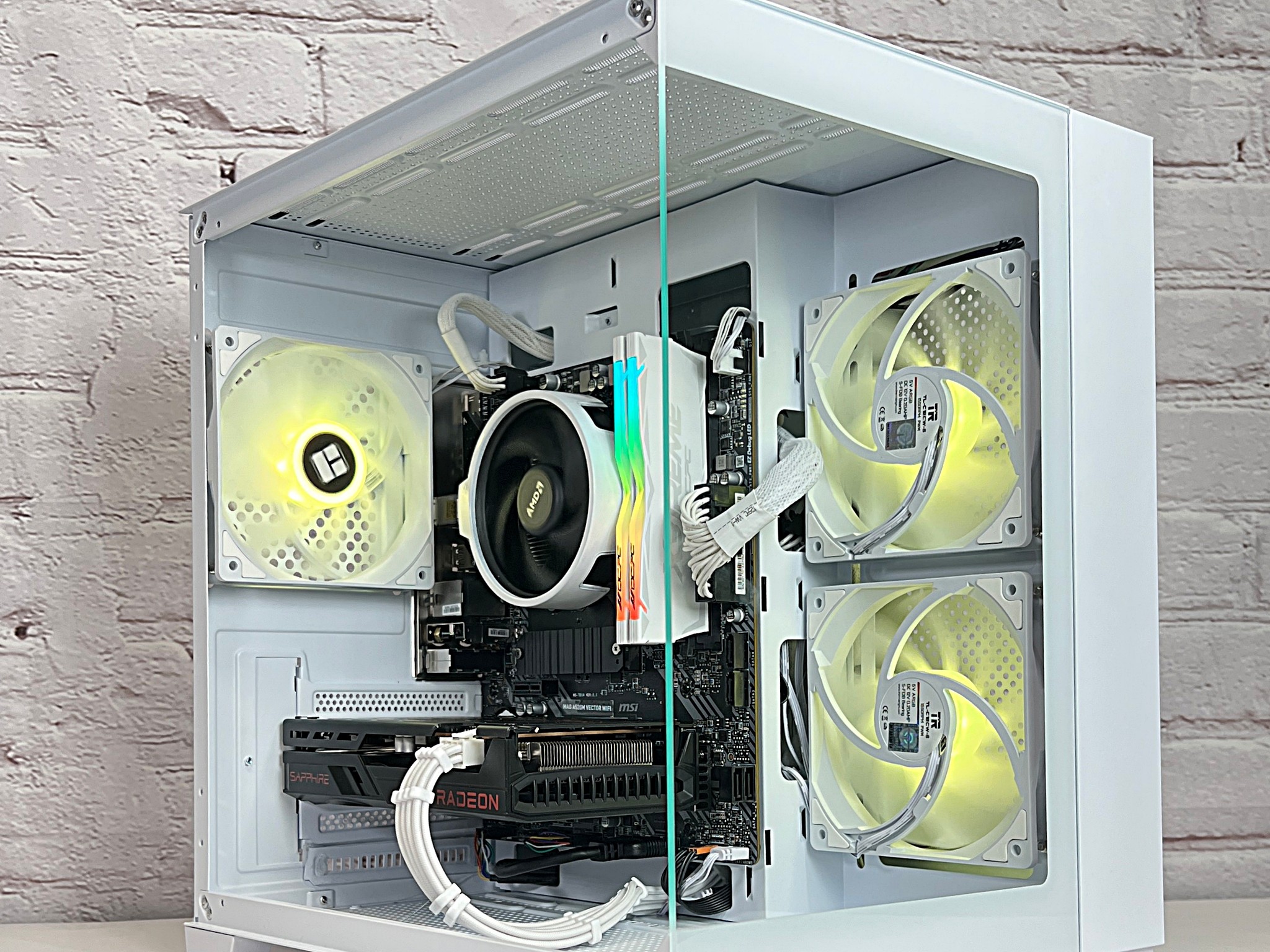 Ryzen 5 3600 RX 6600 16GB RAM 1TB M.2 Wifi 5 Bluetooth Window 10 Gaming PC