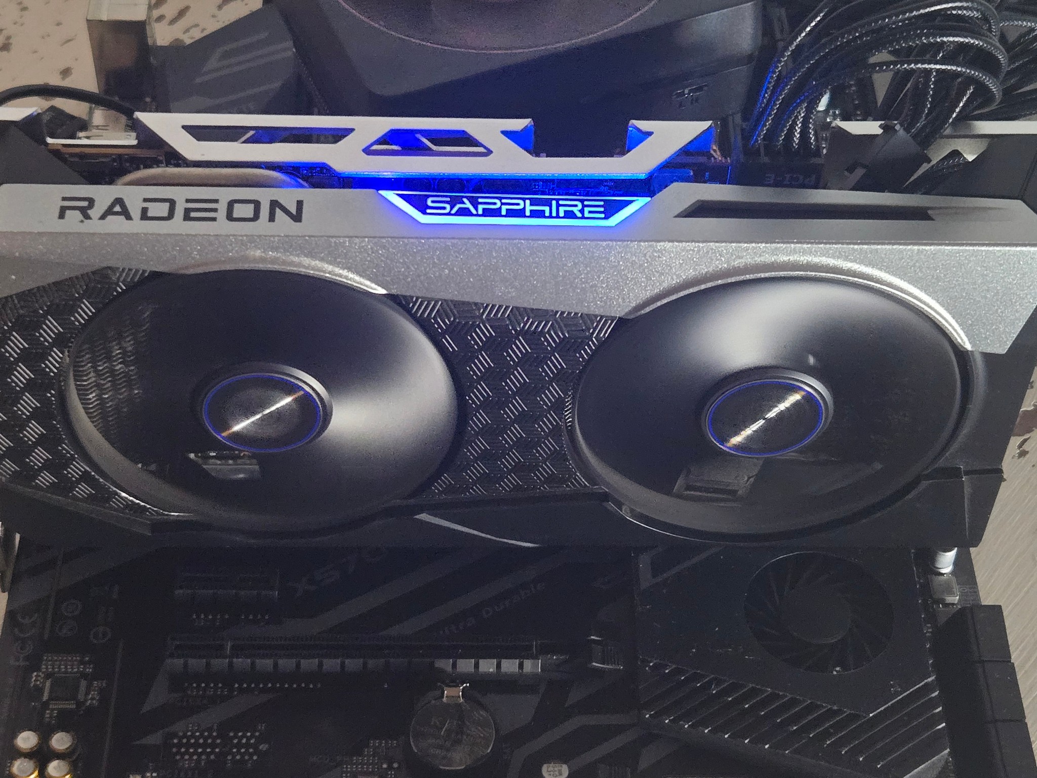 RX 6600 XT | Sapphire Nitro+ | RGB