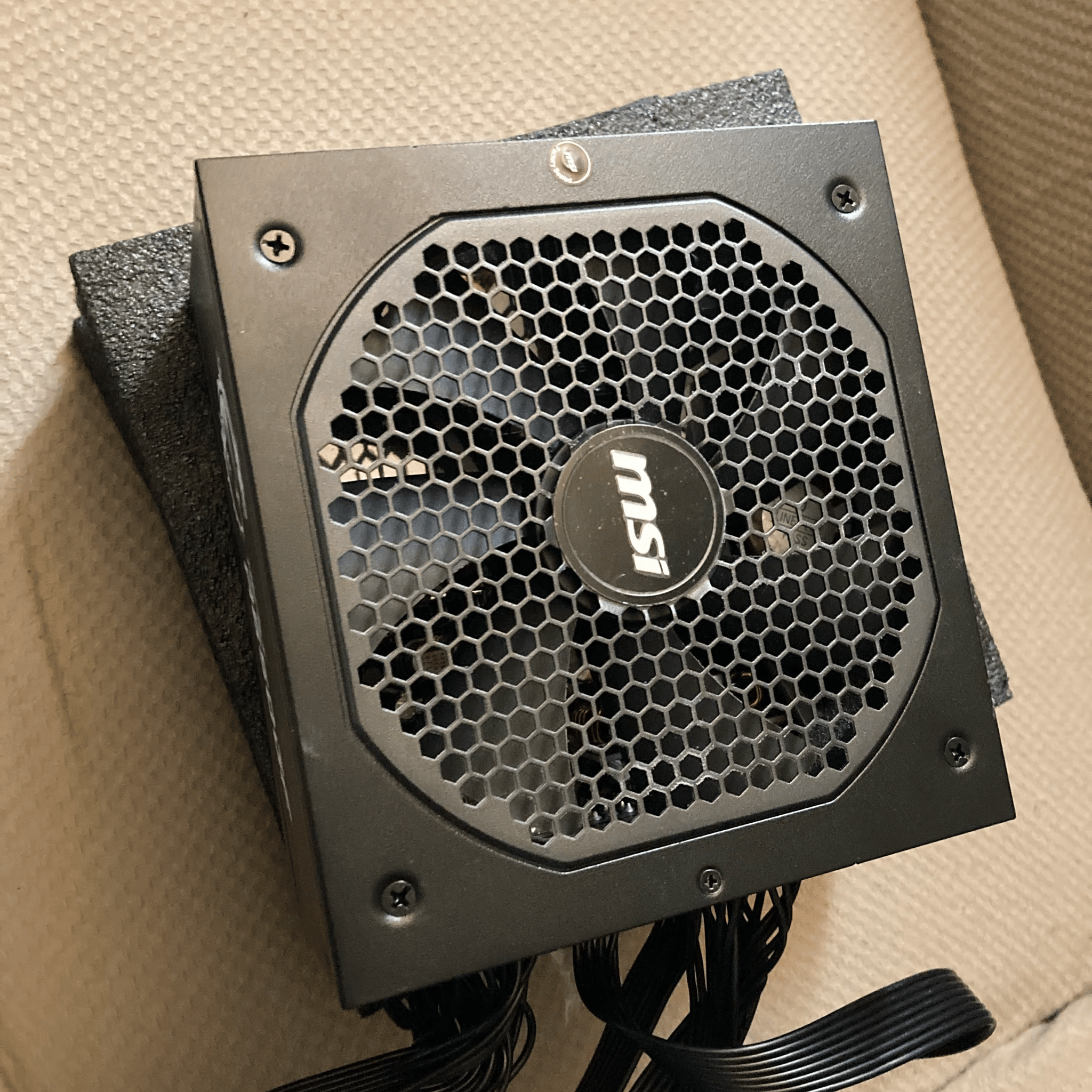 MSI A650GF - Fully Modular PSU