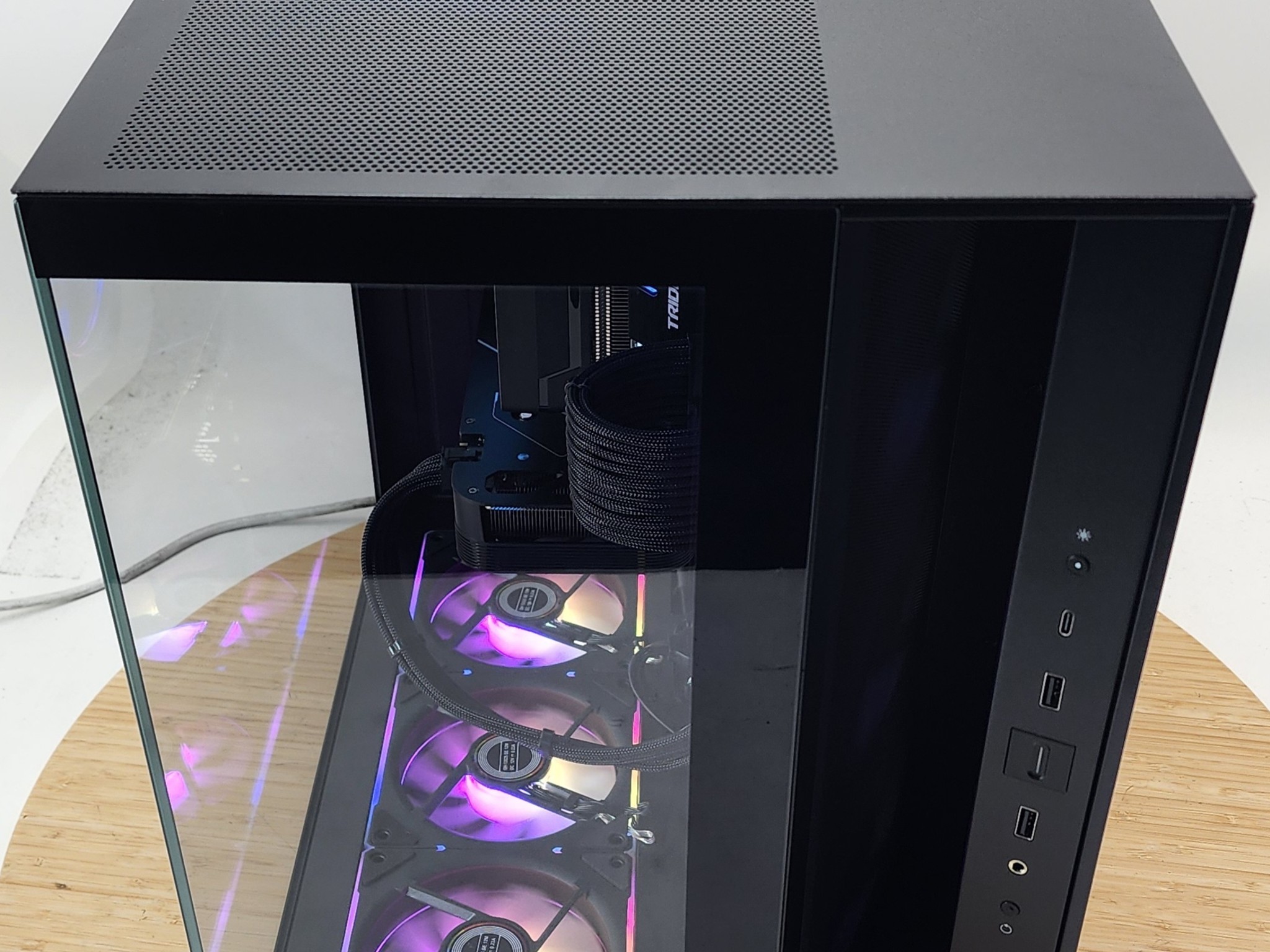 Gaming PC Ryzen 7 5800XT 32GB RAM 1TB SSD RTX 4060 8GB Windows 11 Computer