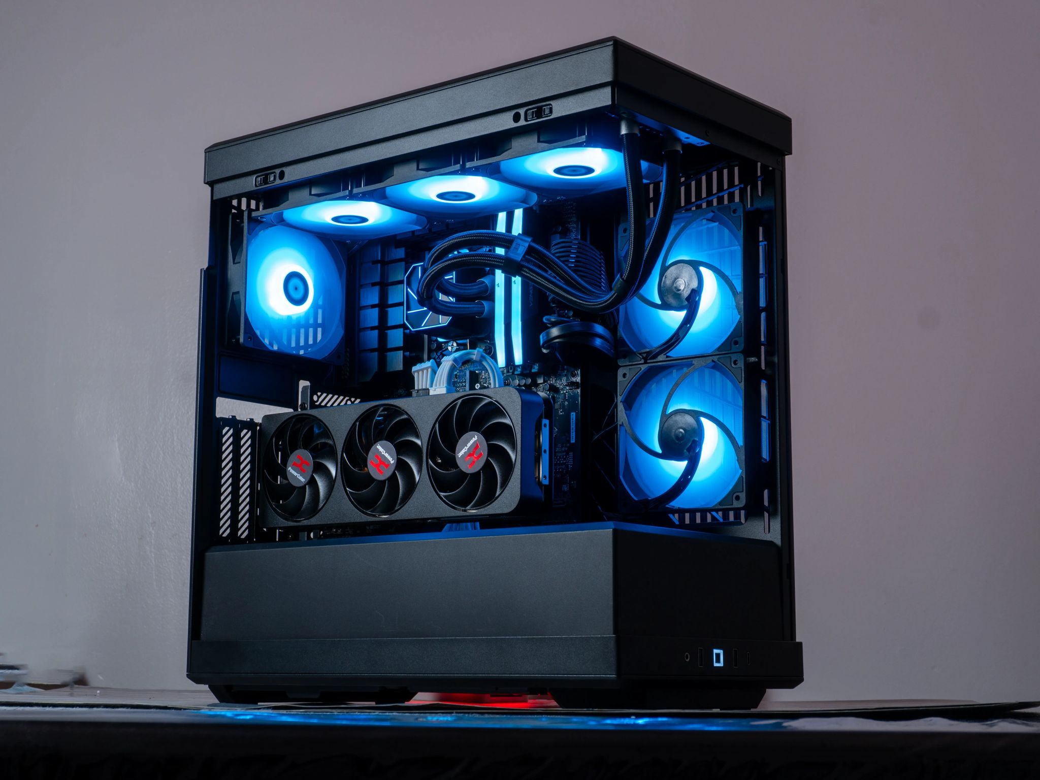 🔥RX 9070XT + Ryzen 7 7800X3D | 32GB DDR5 | 2 TB SSD | Wifi 6 & Bluetooth🔥