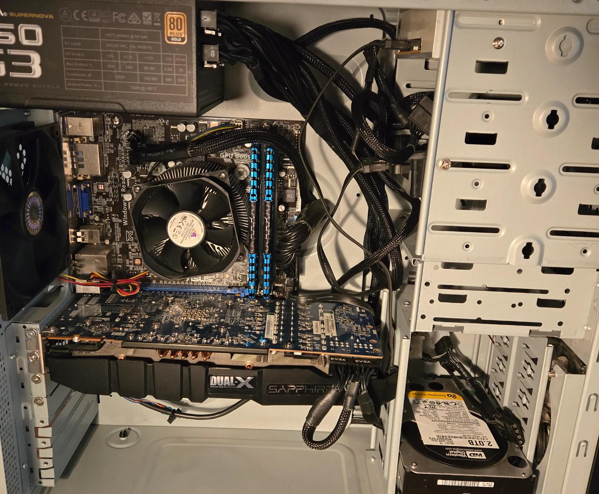 SYX Black and Blue | i5-2320 | Radeon HD 7970 3GB | 16GB DDR3 | 500GB SSD | USB WiFi Module