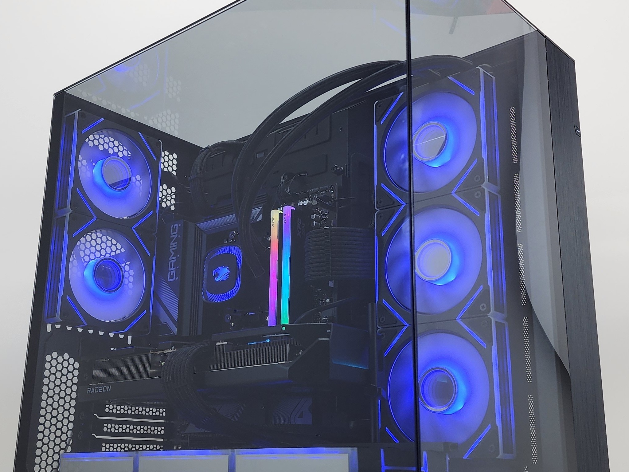 Gaming PC Ryzen 7 9700X 32GB RAM 2TB SSD RX 9070 XT 16GB Windows 11 Computer