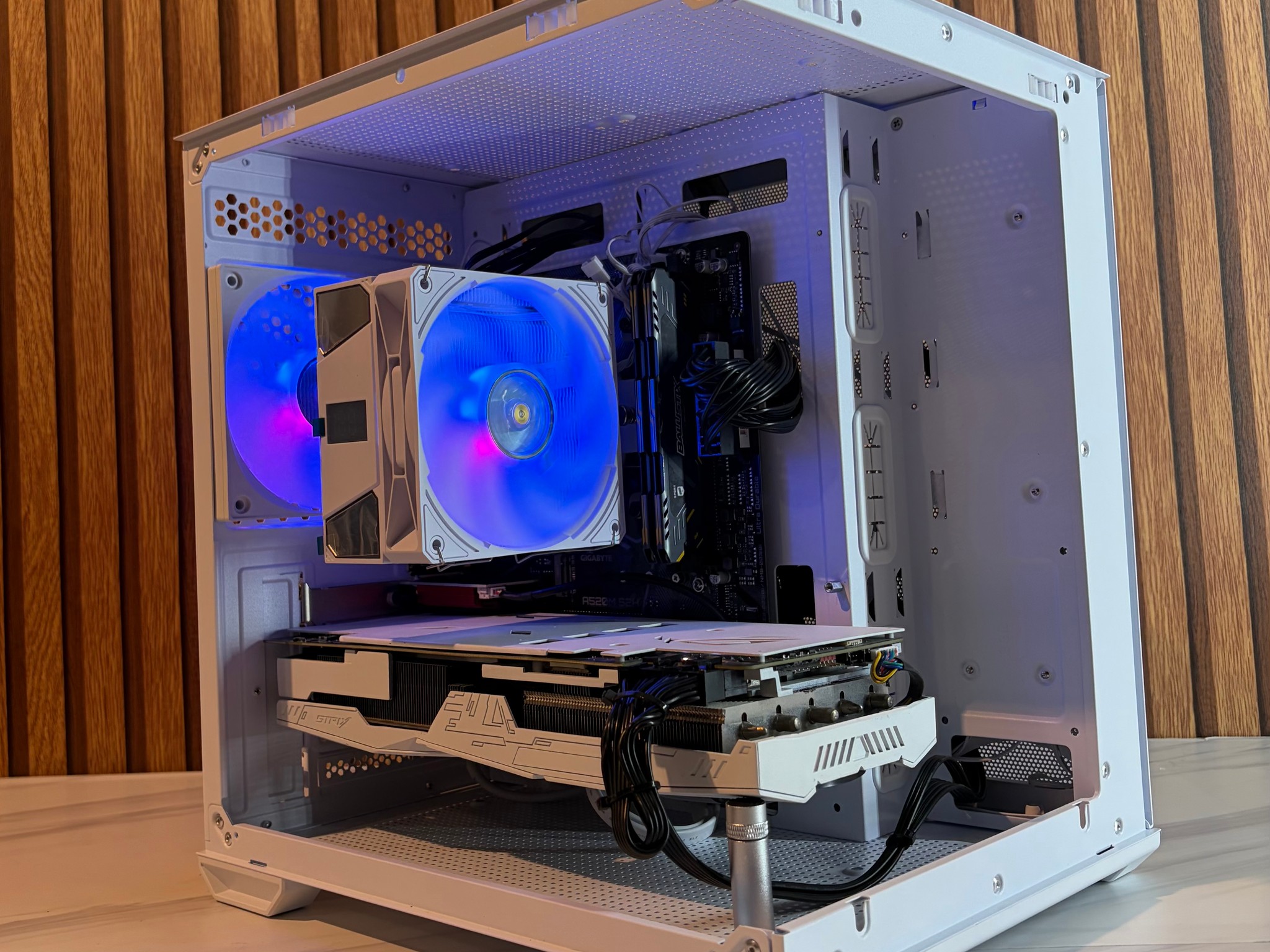 RTX 2060 SUPER | RYZEN 5 3600 | 16GB DDR4 | 500GB SSD | 550W
