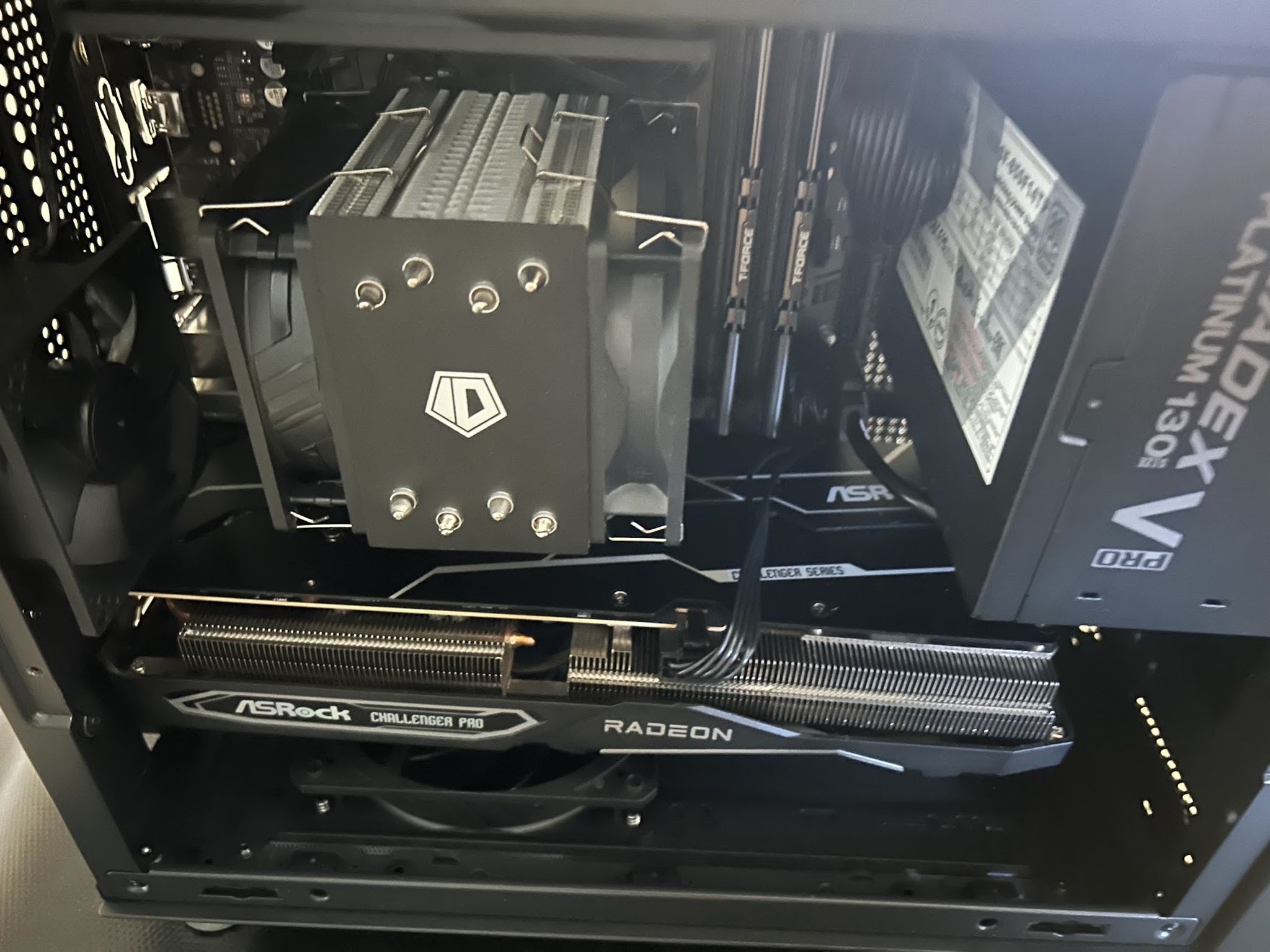 NoN RGB 12100F + 6600XT