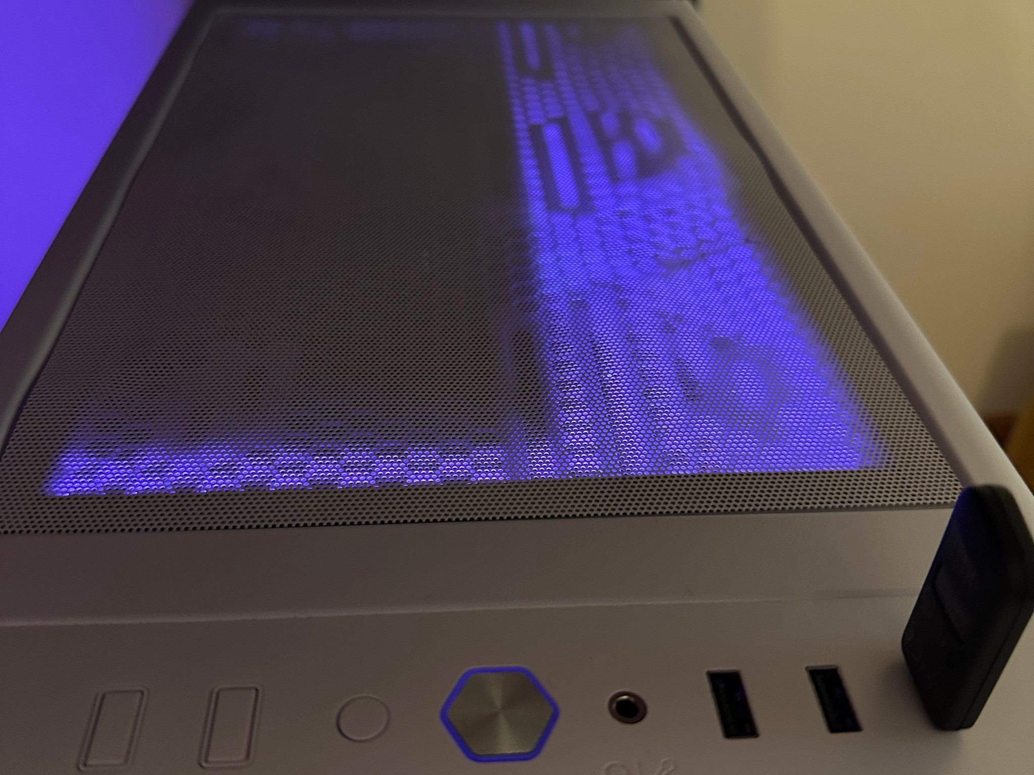 1440P Gaming Desktop RTX 4070 12GB, Ryzen 7 7700x 32GB Ram, Plenty of Storage