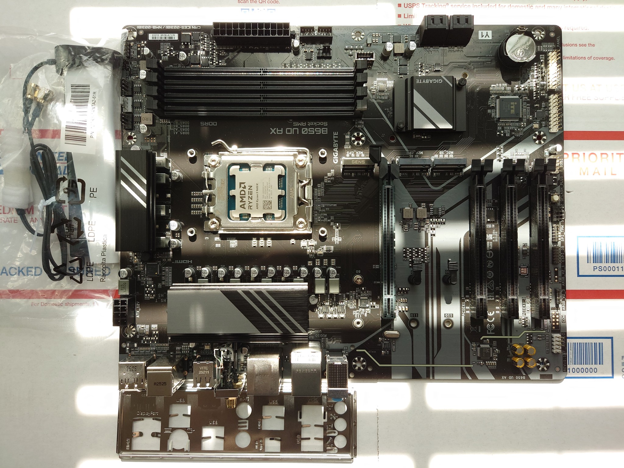 AMD Ryzen™ 5 9600X & GIGABYTE B650 UD AX AMD AM5 ATX Motherboard