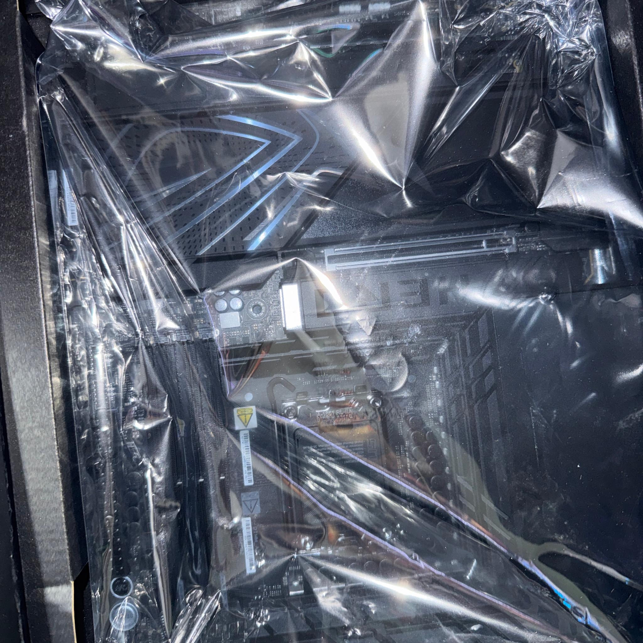 ASUS ROG MAXIMUS Z890 HERO Motherboard Open Box x 2