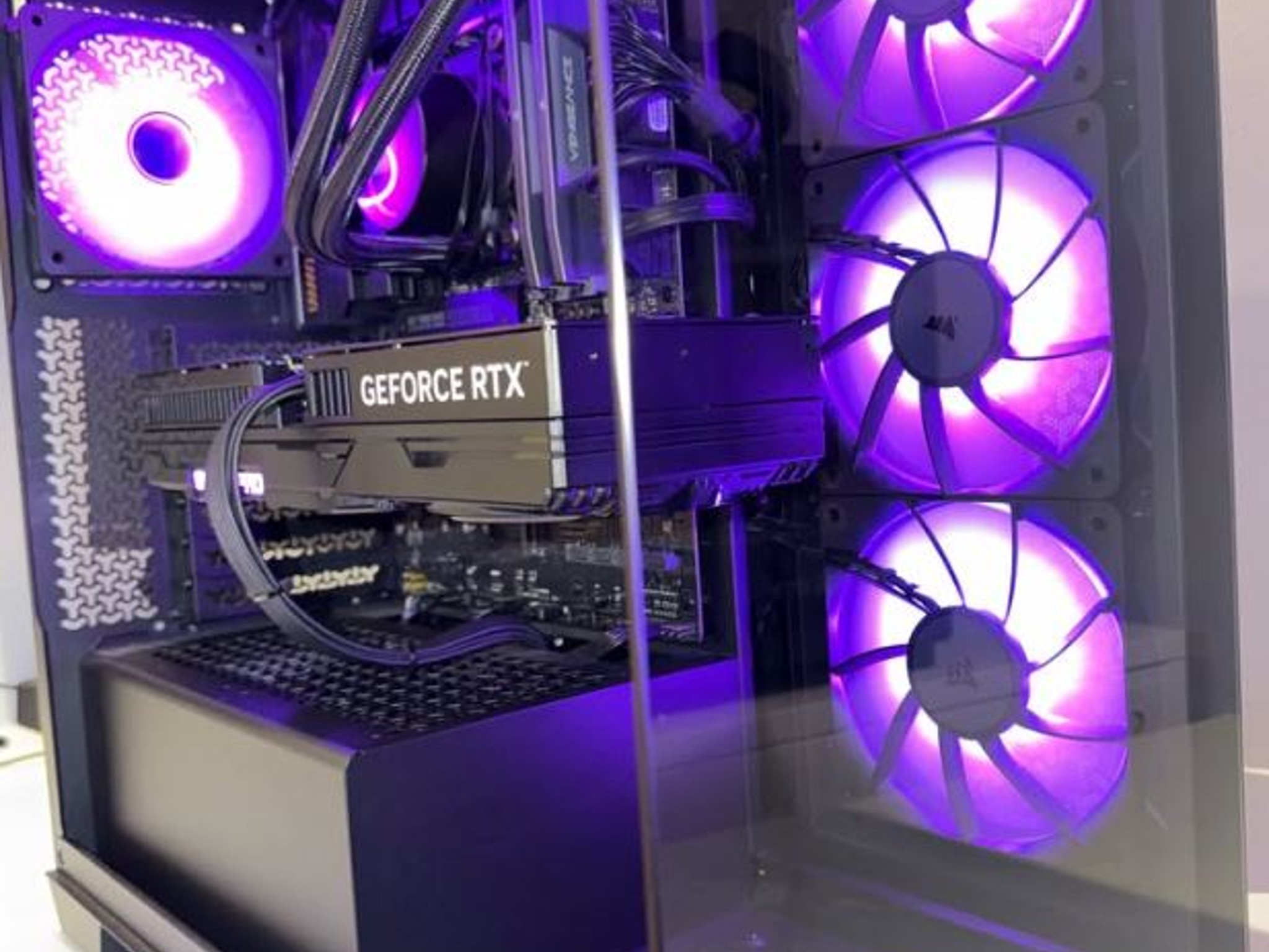 GAMING PC RYZEN 7 7800X3D RTX 5080 32 GIGS DDR5 GAMING PC BEAST