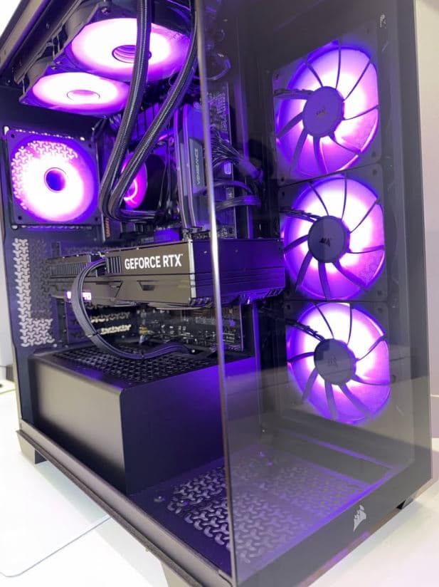 GAMING PC RYZEN 7 7800X3D RTX 5080 32 GIGS DDR5 GAMING PC BEAST
