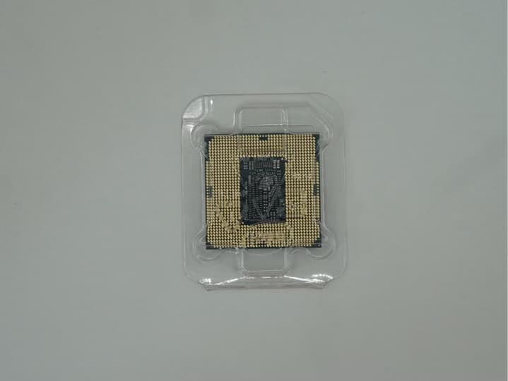 Intel i7-9700k