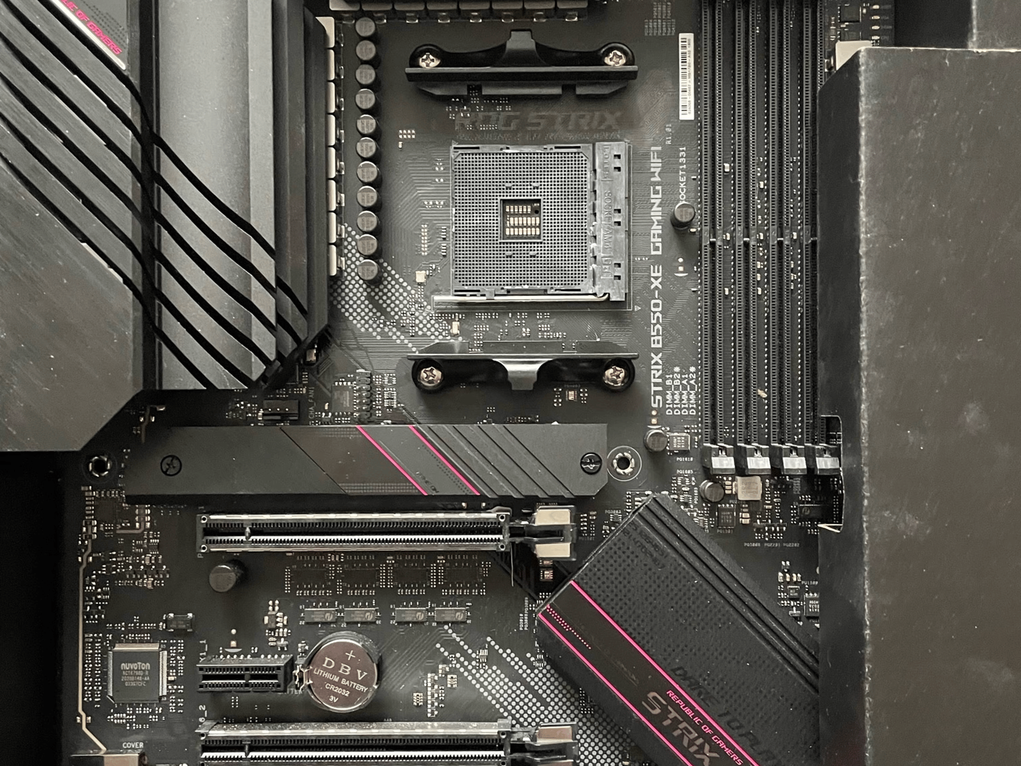 Asus ROG Strix B550-XE Gaming Wifi