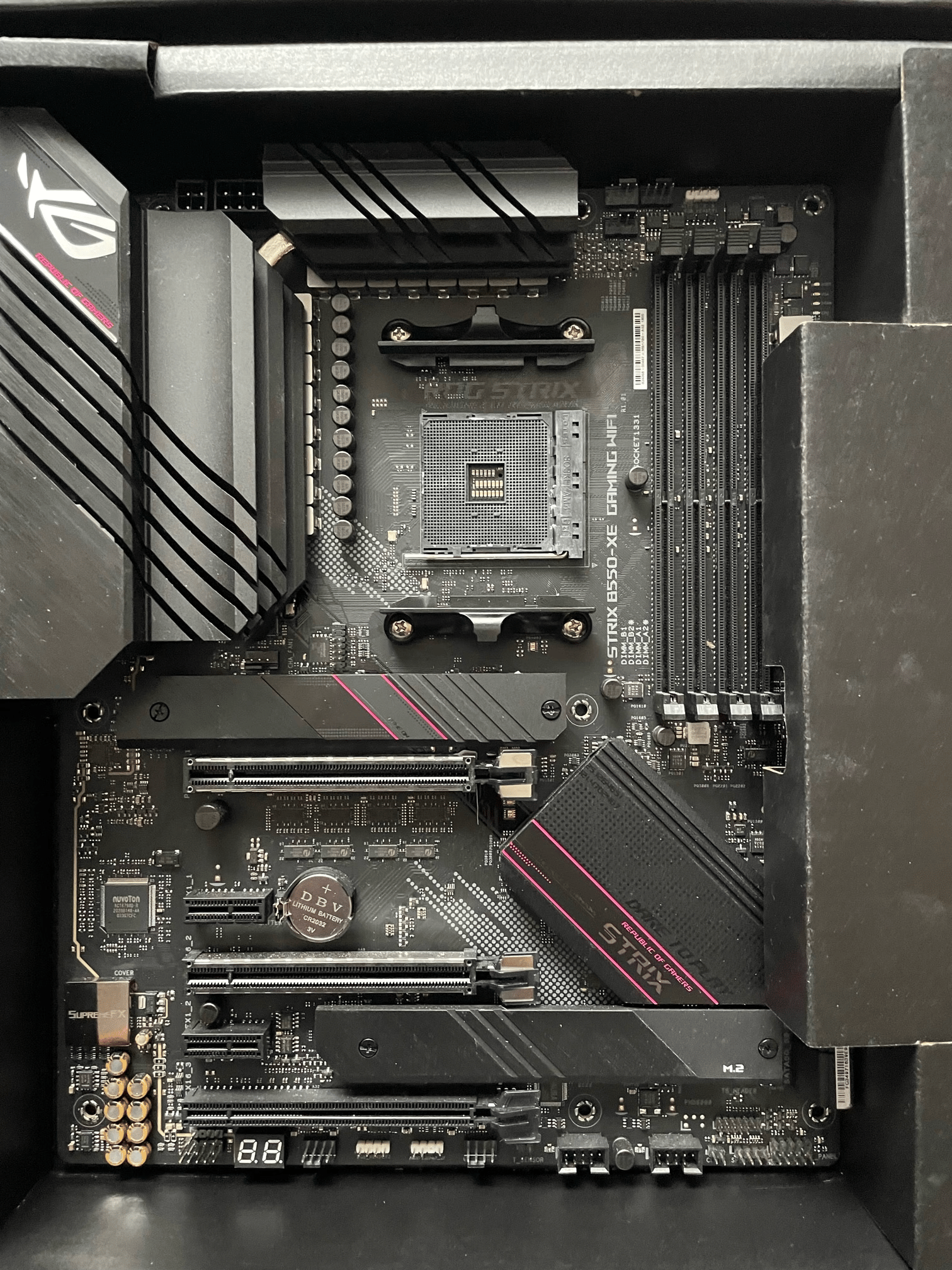 Asus ROG Strix B550-XE Gaming Wifi