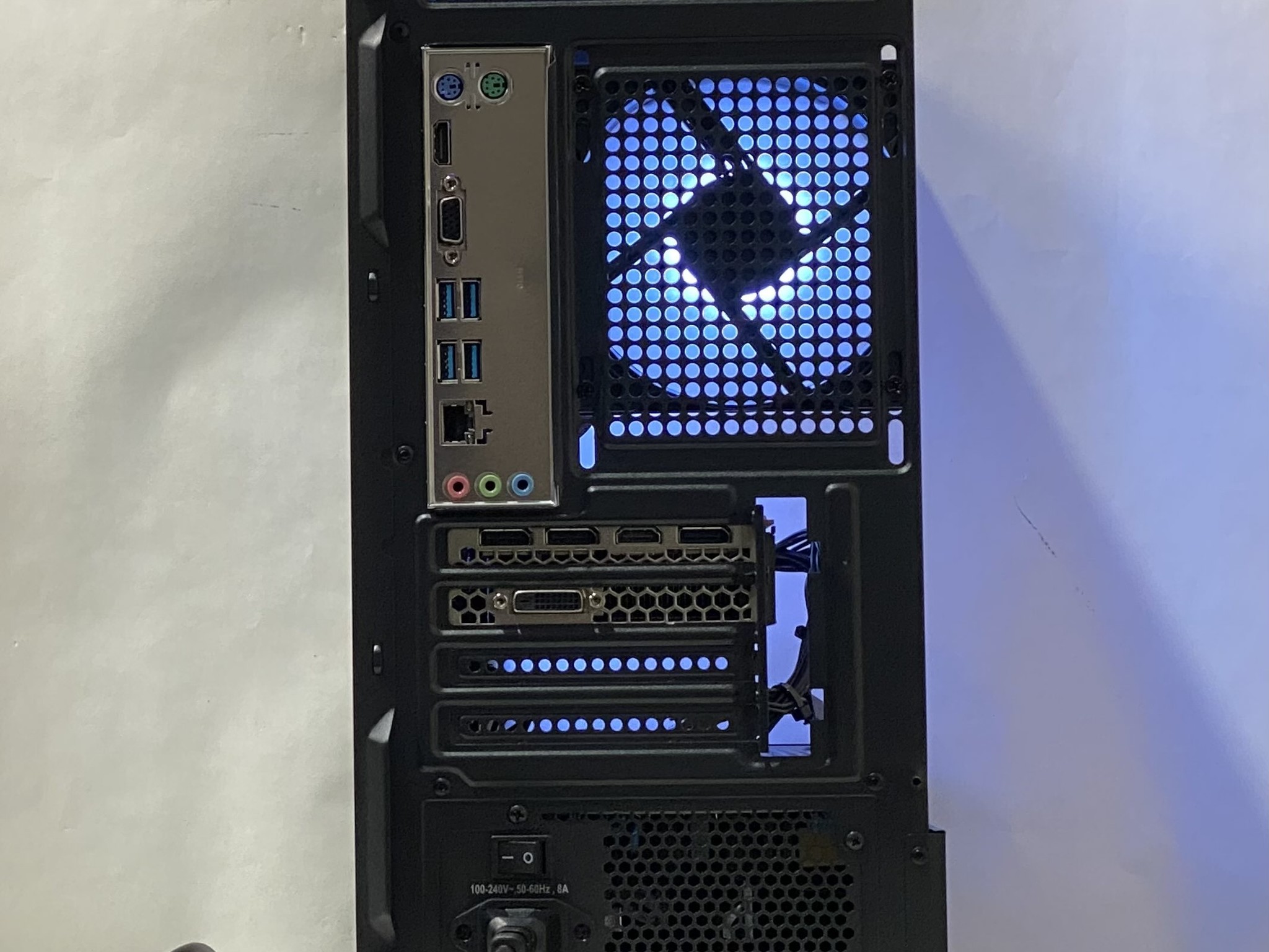 GTX 1070, Ryzen 5 2600, 16GB DDR4, 512GB NVMe SSD, WiFi - Budget Gaming PC