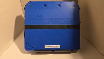CUSTOM USED Nintendo 2DS Blue/Black Handheld Console, Mario Kart 7 Edition