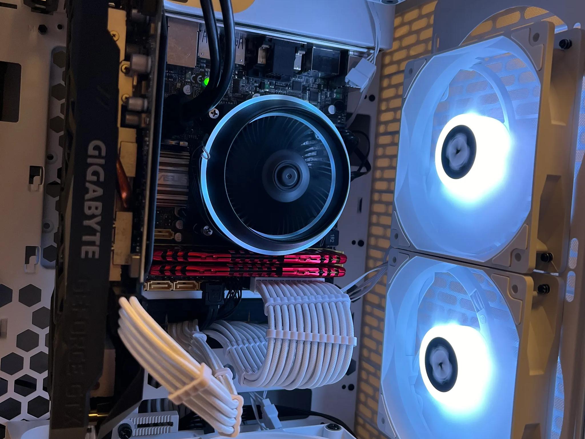 🧊Ice Tower🧊 | Mini PC | GTX 1660TI | Intel Xeon (= Core i7 4770K) | 16GB RAM | 1TB SSD