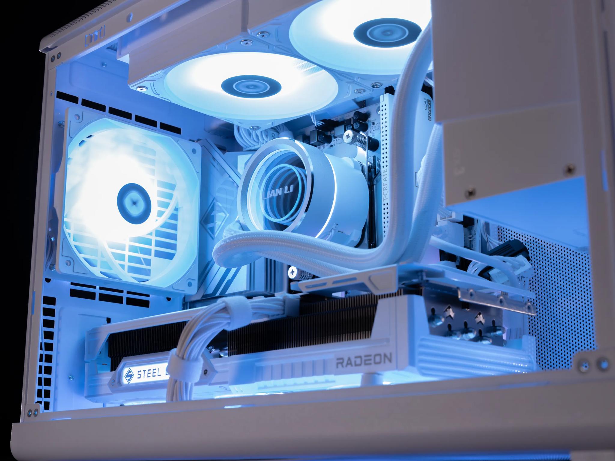 ✴ White Blade ✴ RX 9070XT / AMD R5 9600X / 1TB NVME / 32GB DDR5 RAM / 240 AIO / Windows 11 Pro