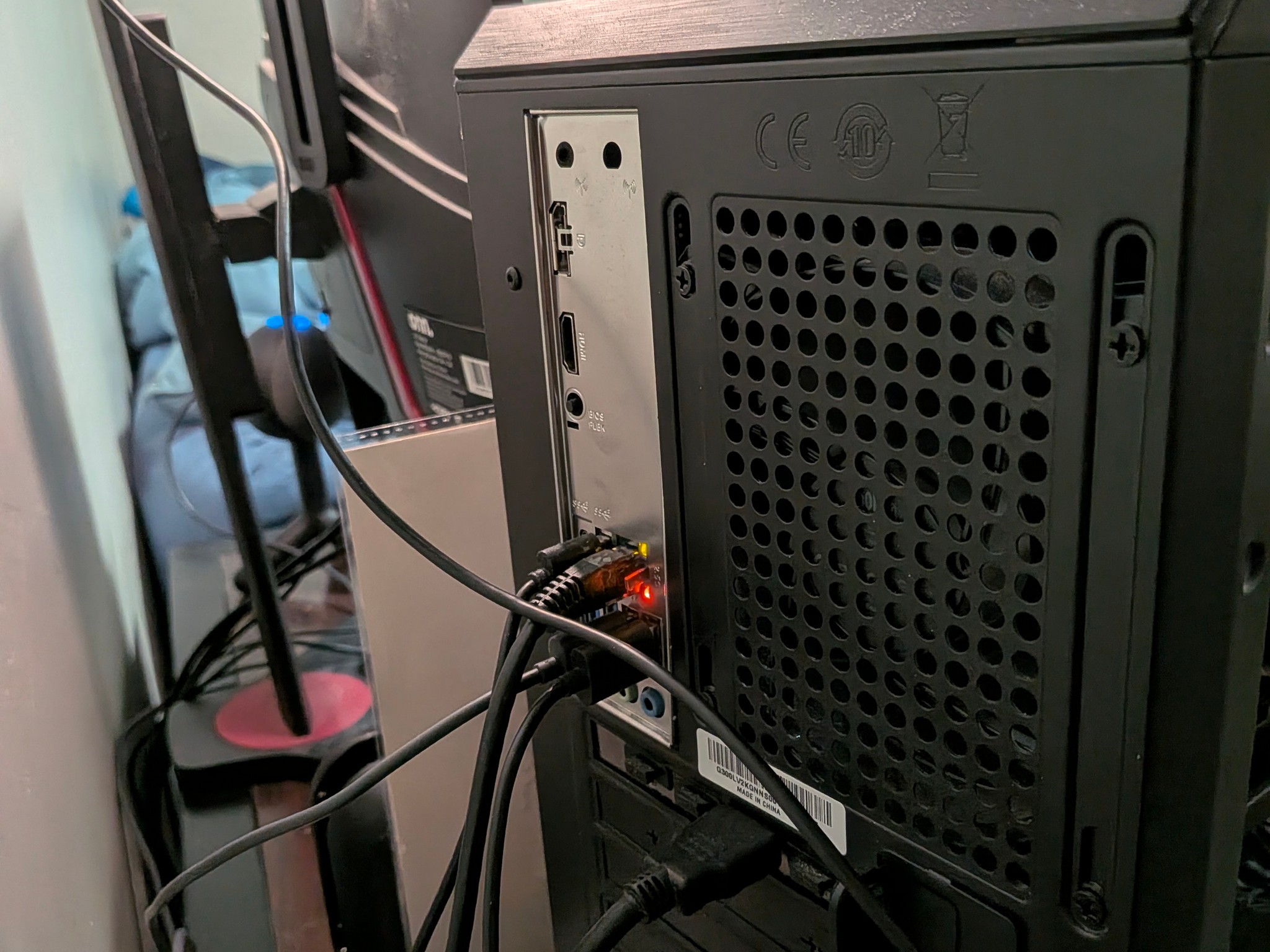 Radeon RX 7600 Custom Gaming PC - Ryzen 5 7600