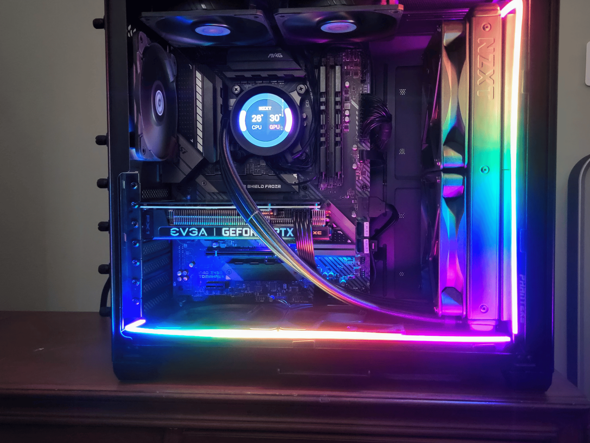 Intel i9 10900kf - EVGA 3060 XC - Lian LI 011 Air mini