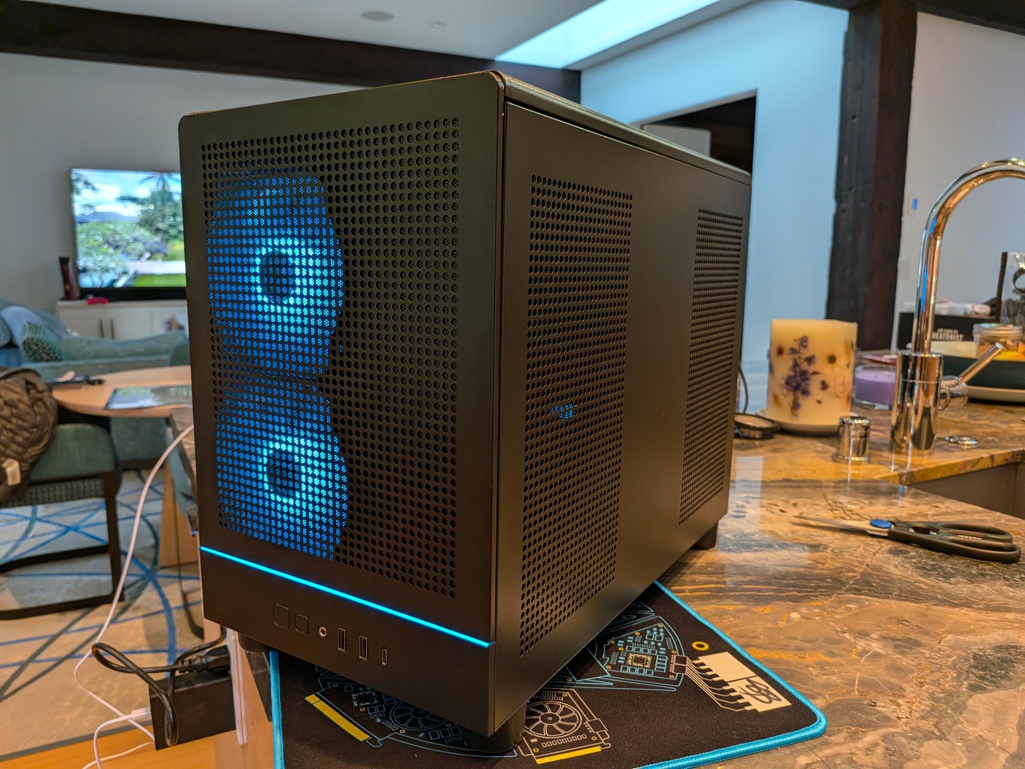 1440p Comet - RTX 5070, Ryzen 5 9600X, 32 GB DDR5, 2 TB Gen 4 NVME