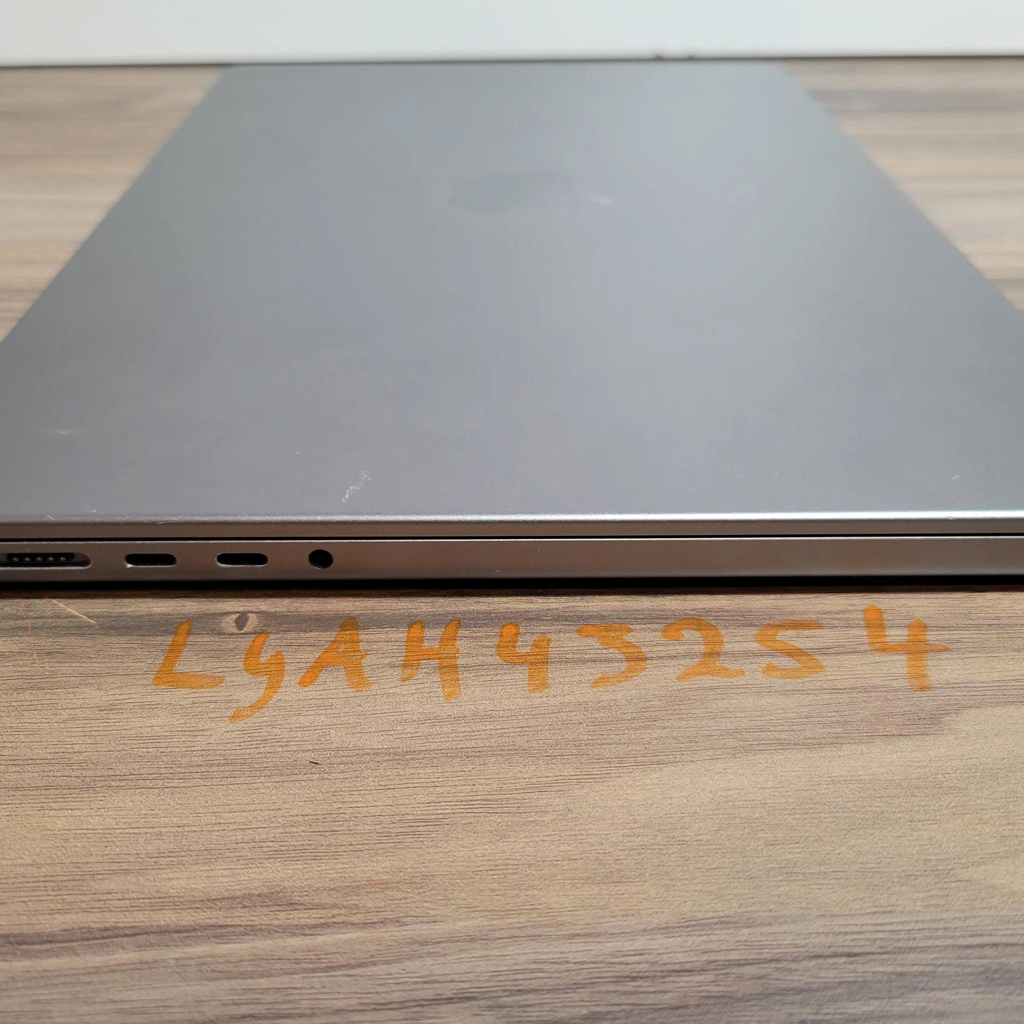 Apple Macbook Pro 2021 14 inch Laptop-M1 Pro 10 Core-1Tb-16Gb Ram
