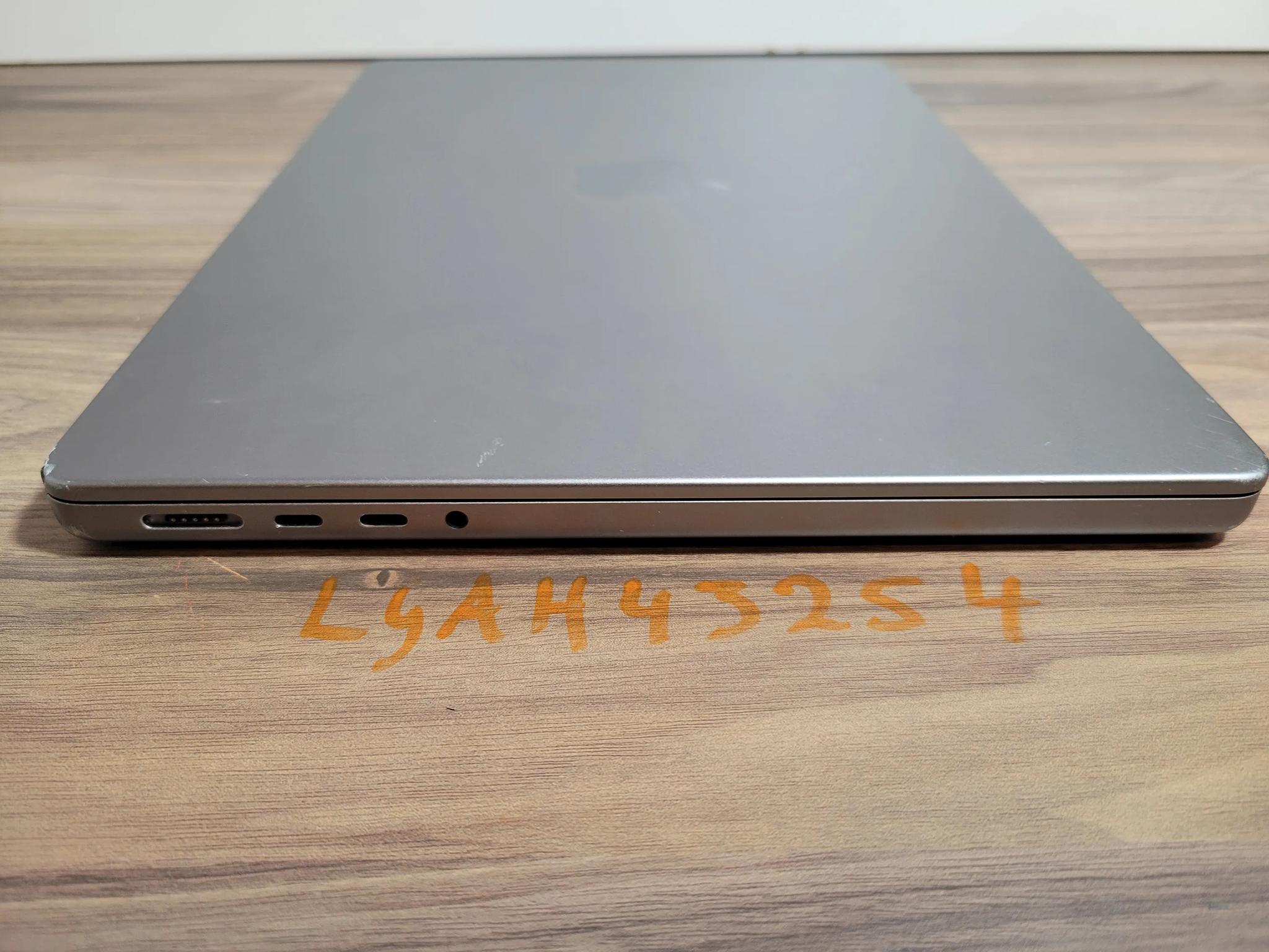 Apple Macbook Pro 2021 14 inch Laptop-M1 Pro 10 Core-1Tb-16Gb Ram