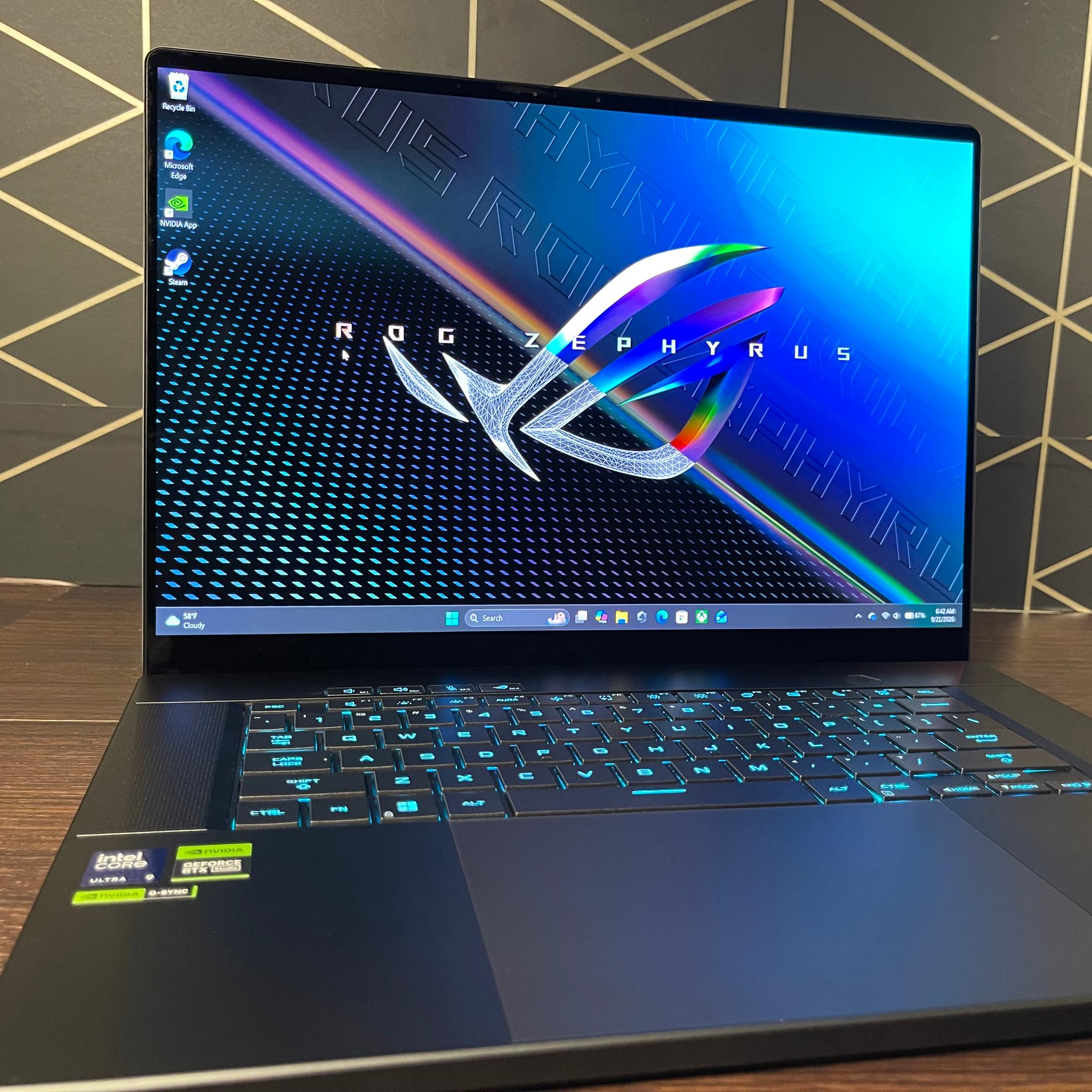 ROG Zephyrus G16 OLED/ RTX 4090/ Ultra 9 / 32Gb DDR5/ 2Tb.