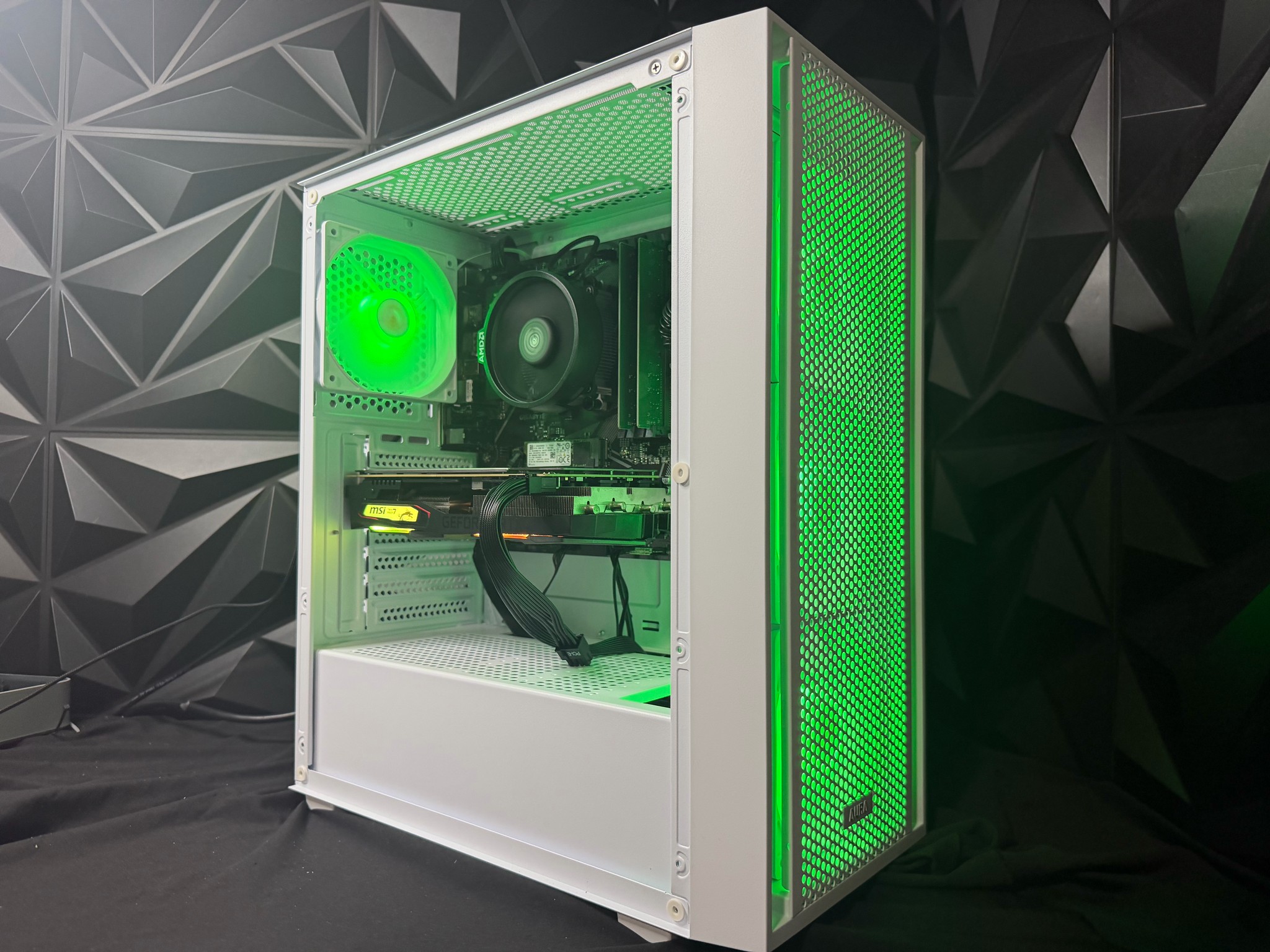 💅🔥 THE BUDGET BADDIE 🔥💅 Ryzen 5 5500| RTX 2060Super| 16 GB DDR4| 750 GB NVMe| 650W PSU