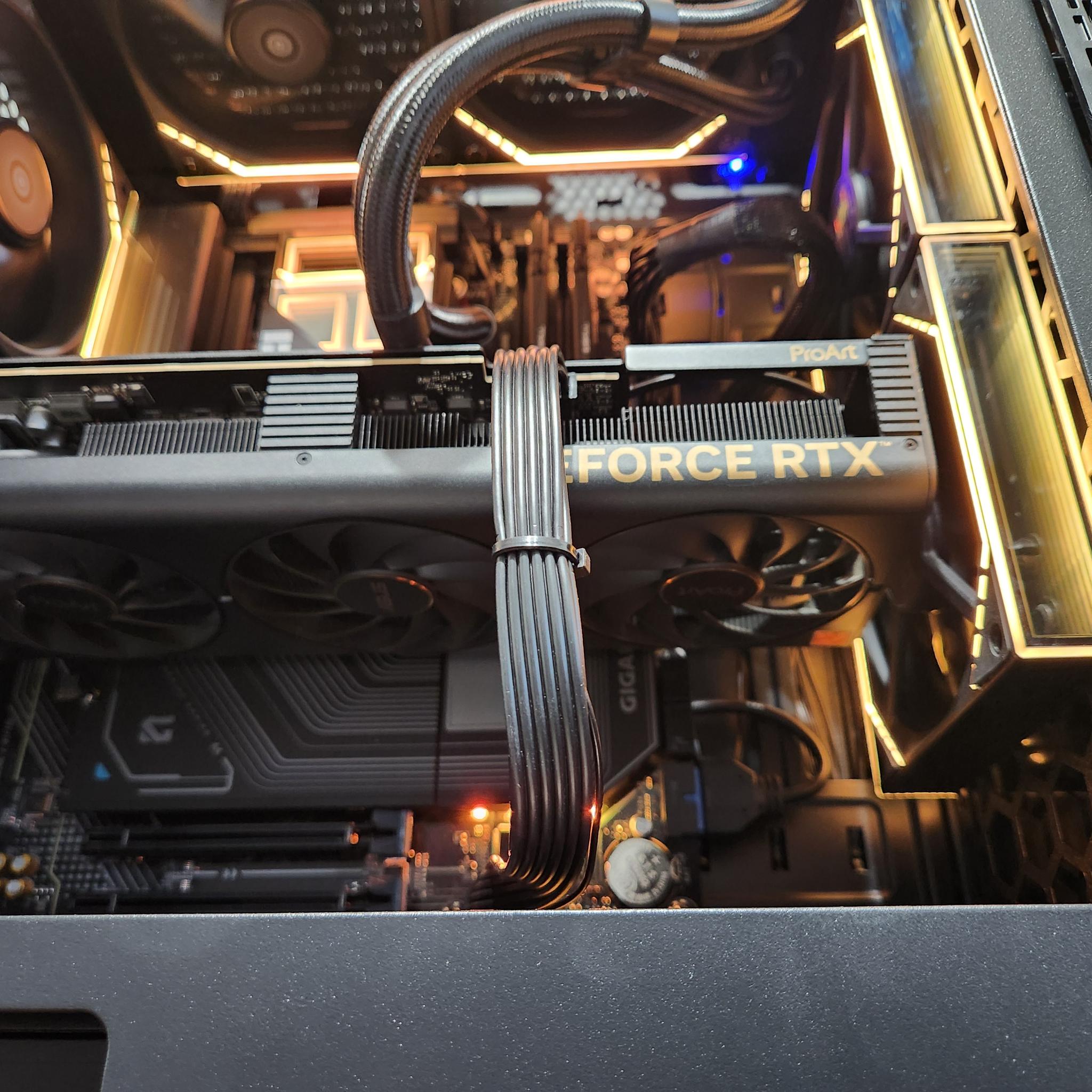 ✨AURUM✨ RTX 4070 TI SUPER 16GB | RYZEN 7 7800X3D | 32GB DDR5 6000MTs | 2 TB NVME | 750W | WIFI & BT