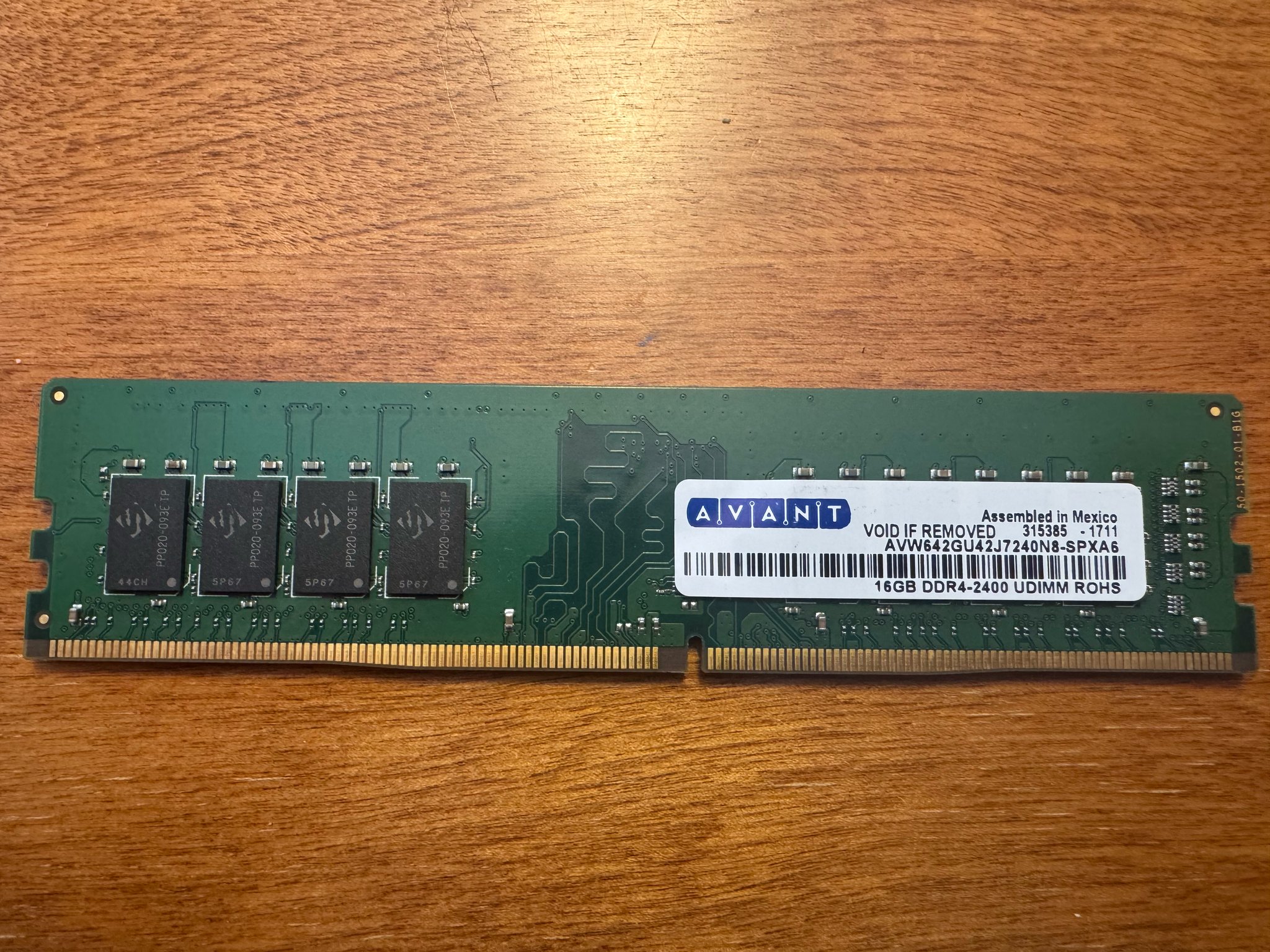 AVANT 16 GB DDR4-2400 UDIMM ROHS